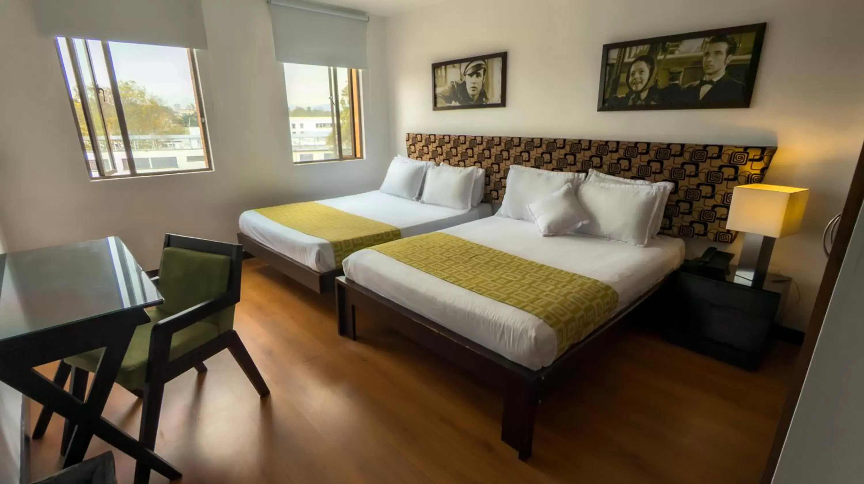 Twin Room in Hotel Charlotte Suite 26 Twin Room in Hotel Charlotte Suite 26