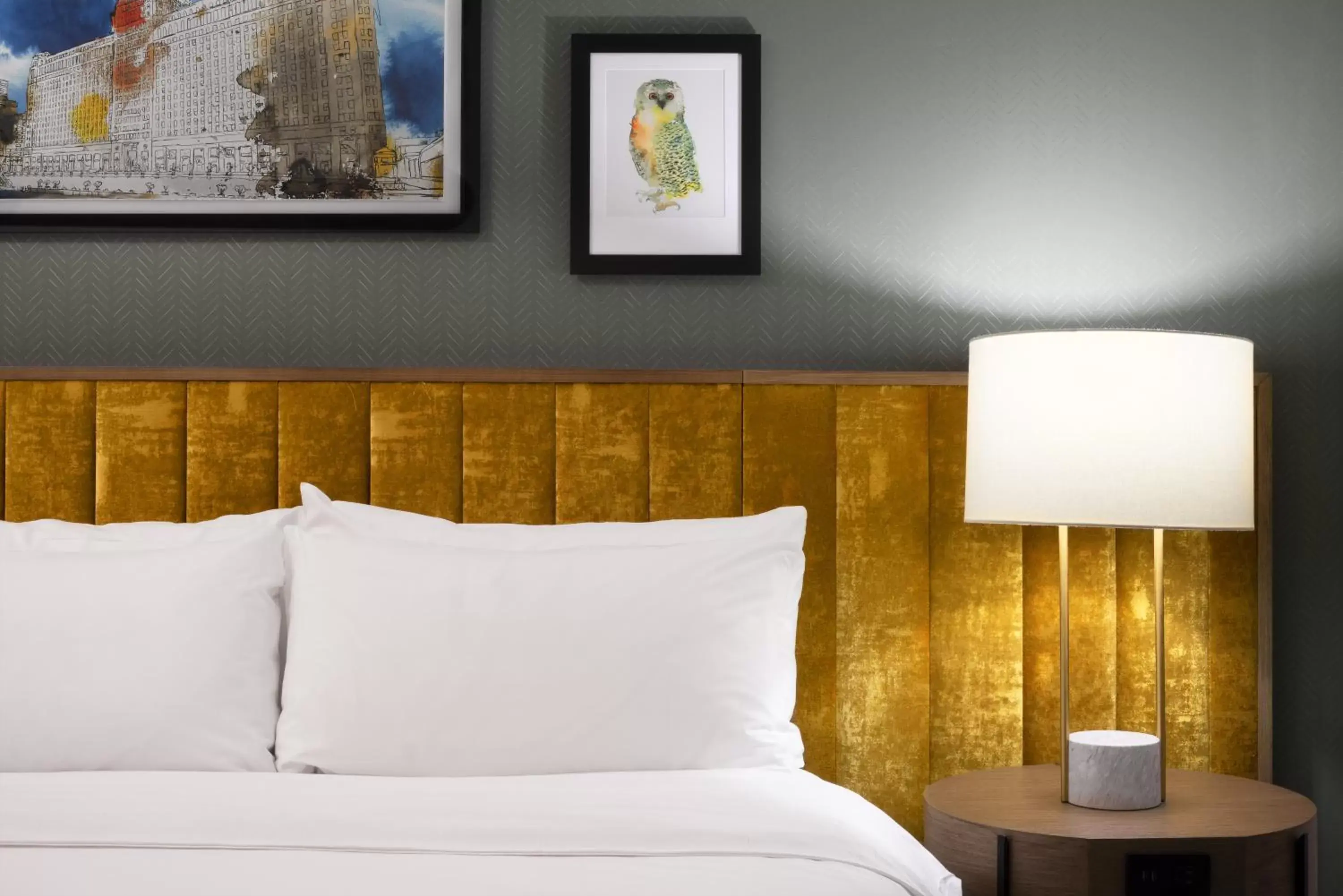 Standard Room in voco Chicago Downtown - Riverwalk by IHG Standard Room in voco Chicago Downtown - Riverwalk by IHG