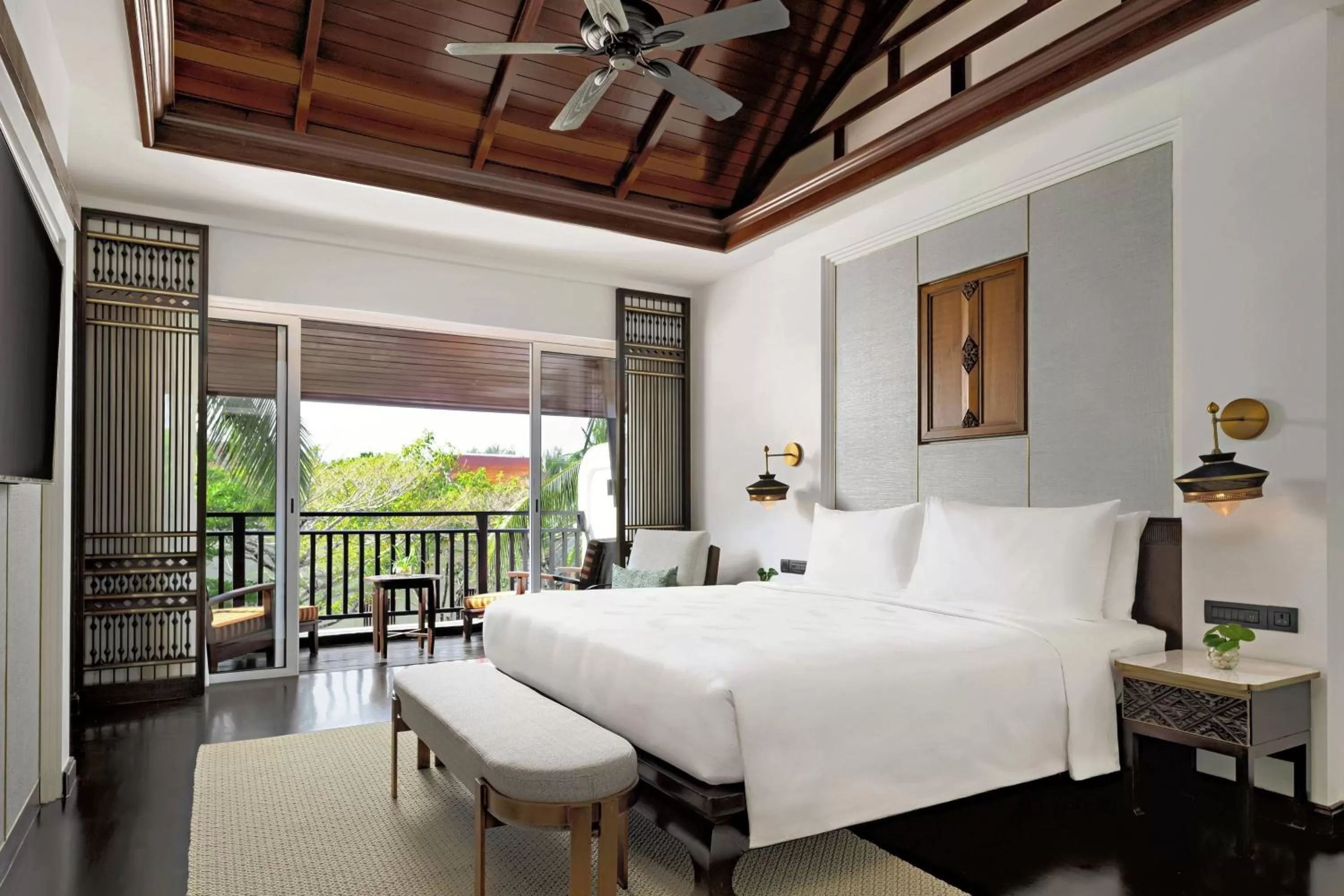 Bedroom, Bed in JW Marriott Khao Lak Resort and Spa