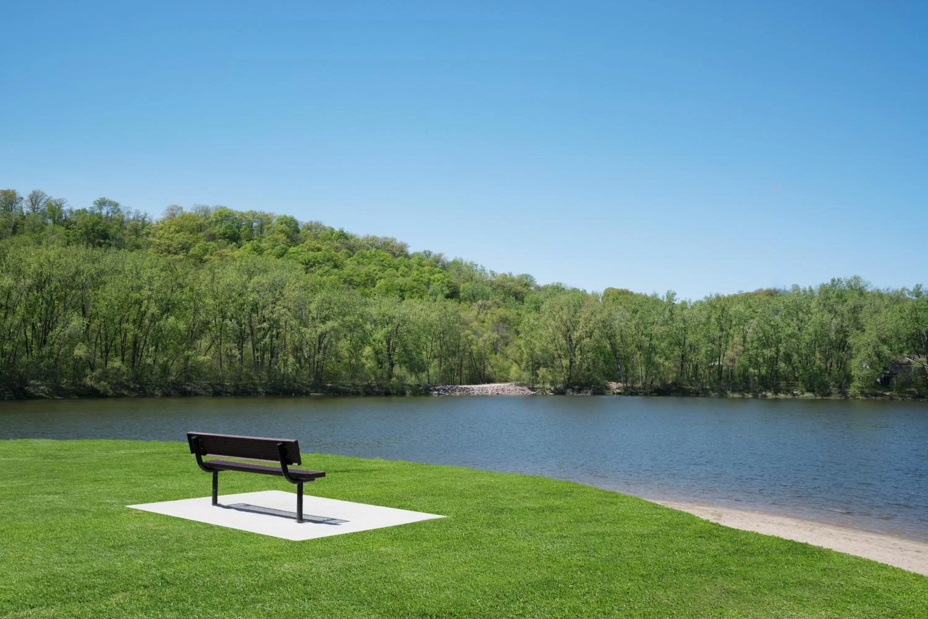 Lake view in Days Inn by Wyndham Mankato