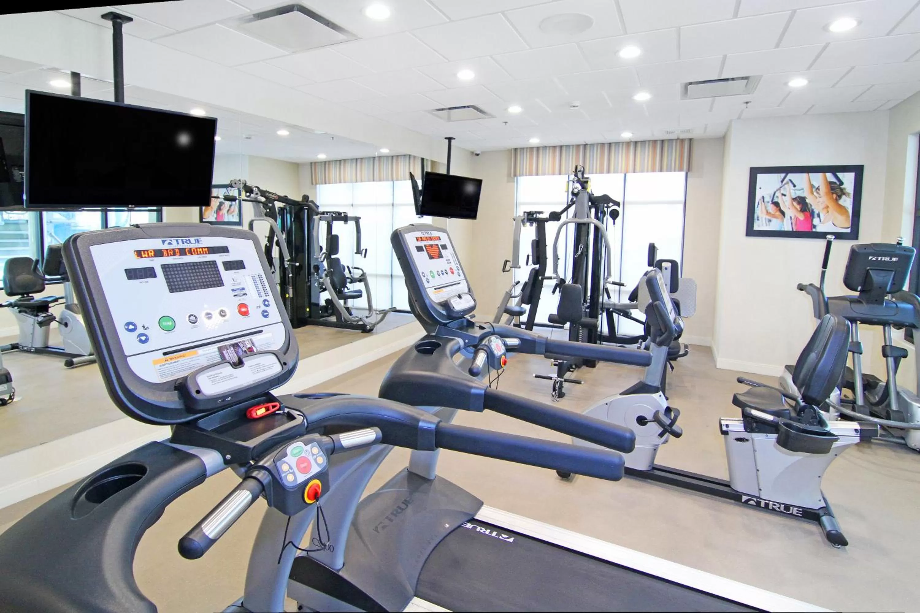 Spa and wellness centre/facilities in Holiday Inn Express and Suites Calgary University by IHG