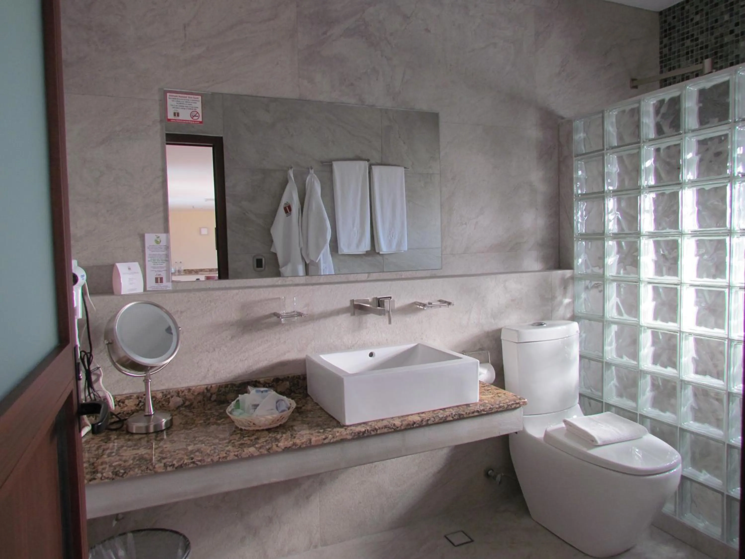 Bathroom in Hotel Casa Antigua