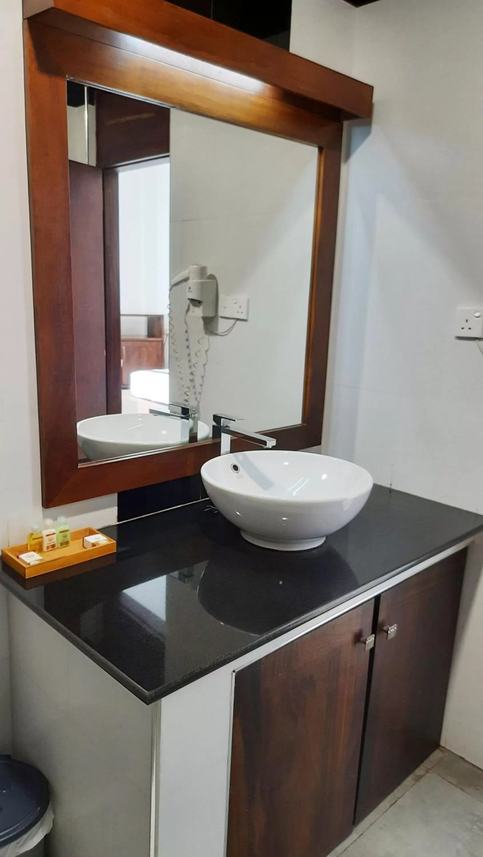Bathroom in Royal Kandyan Hotel