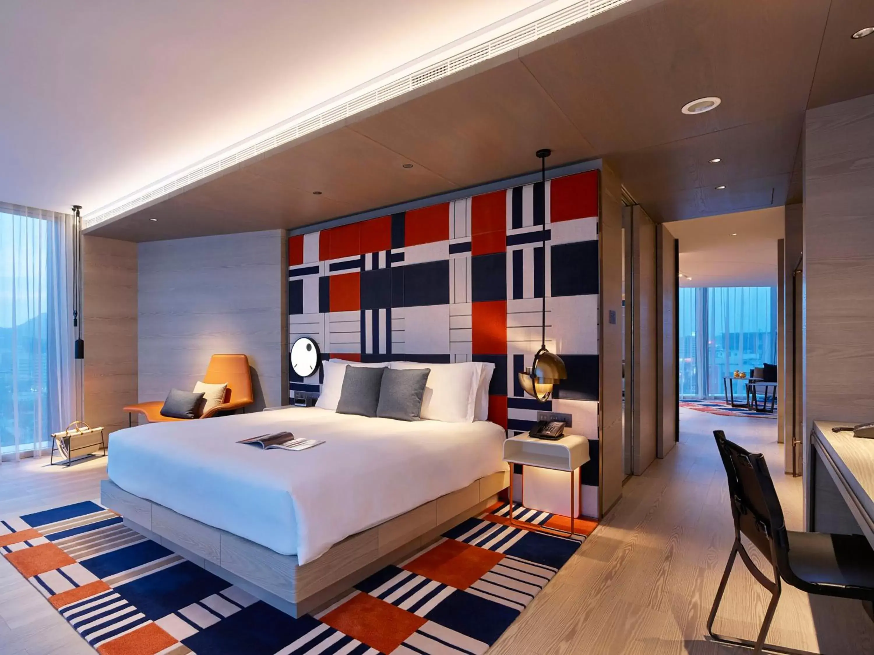 1 King Bed One-Bedroom Suite Dining Park View in Hotel Indigo Kaohsiung Central Park, an IHG Hotel 1 King Bed One-Bedroom Suite Dining Park View in Hotel Indigo Kaohsiung Central Park, an IHG Hotel