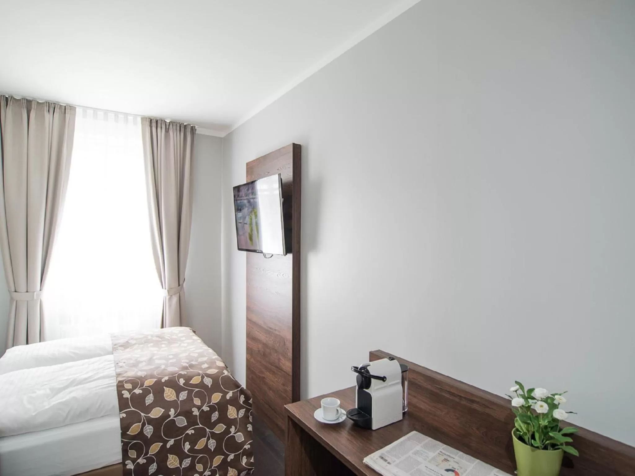 Day, Bed in BATU Apart Hotel