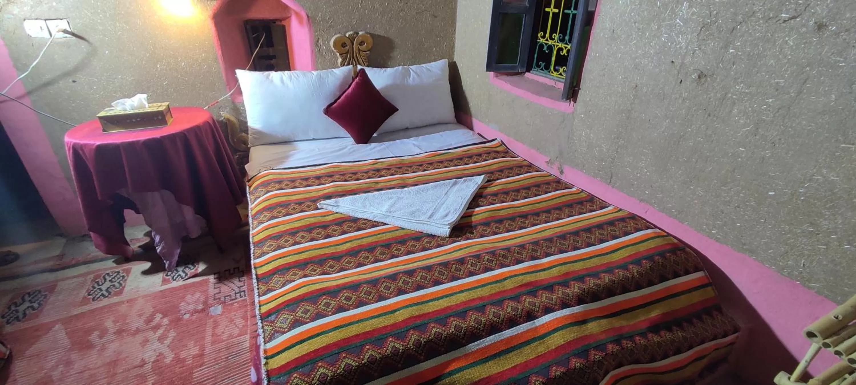 Double Room with Extra Bed - single occupancy in Prends Ton Temps