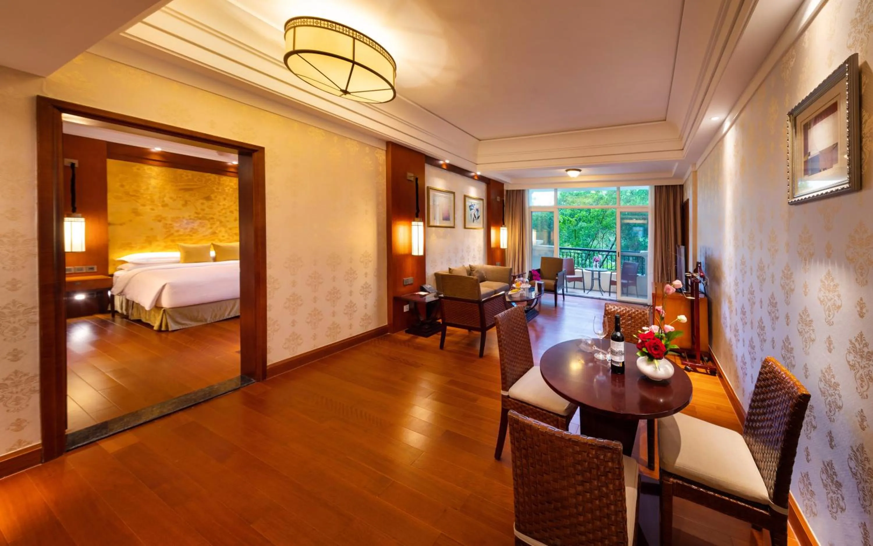 Photo of the whole room in Good View Hotel Tangxia - 15 mins drive from Dongguan South Railway Station