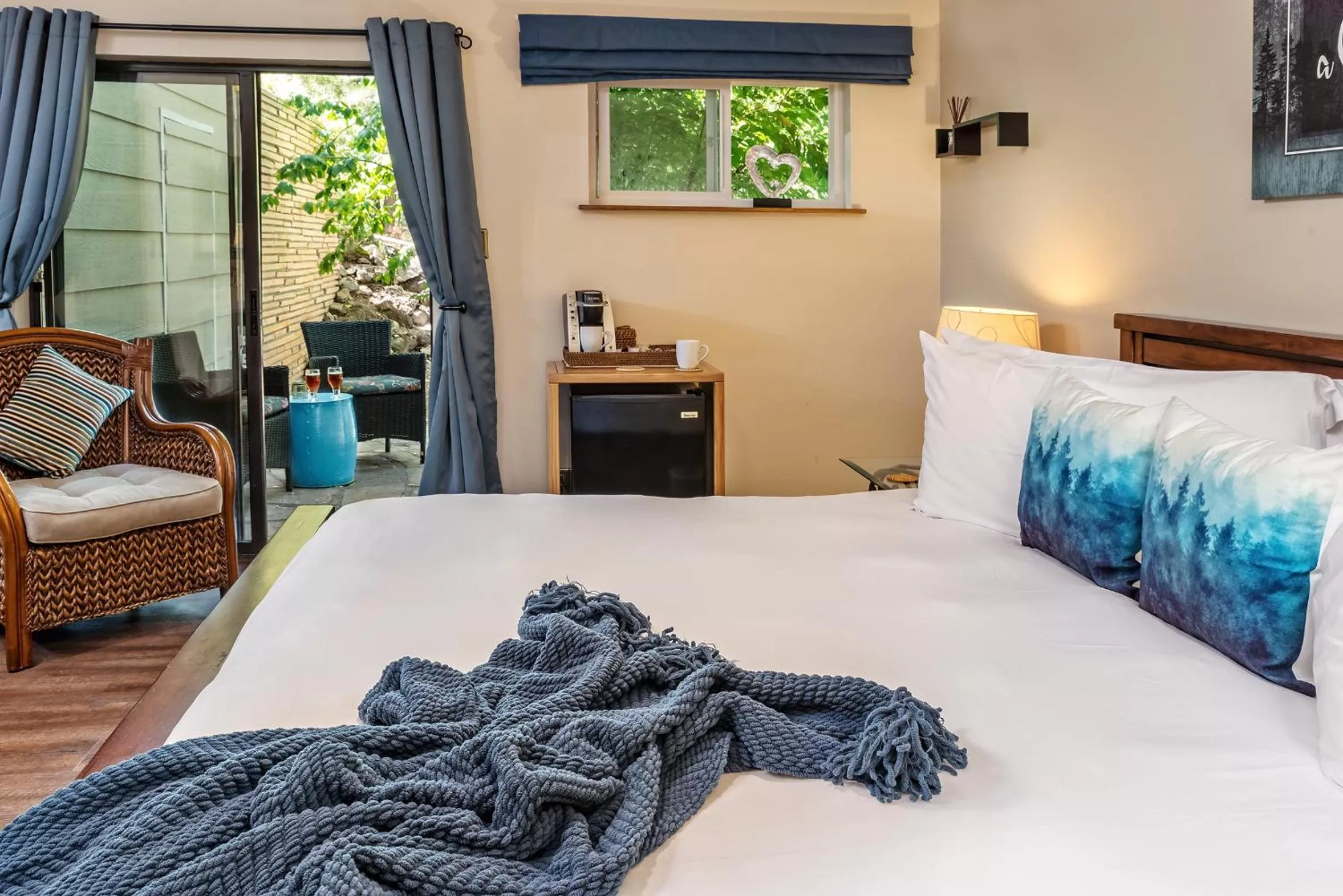 Superior King Room in Sheridan House Inn- Adult Only Accommodation