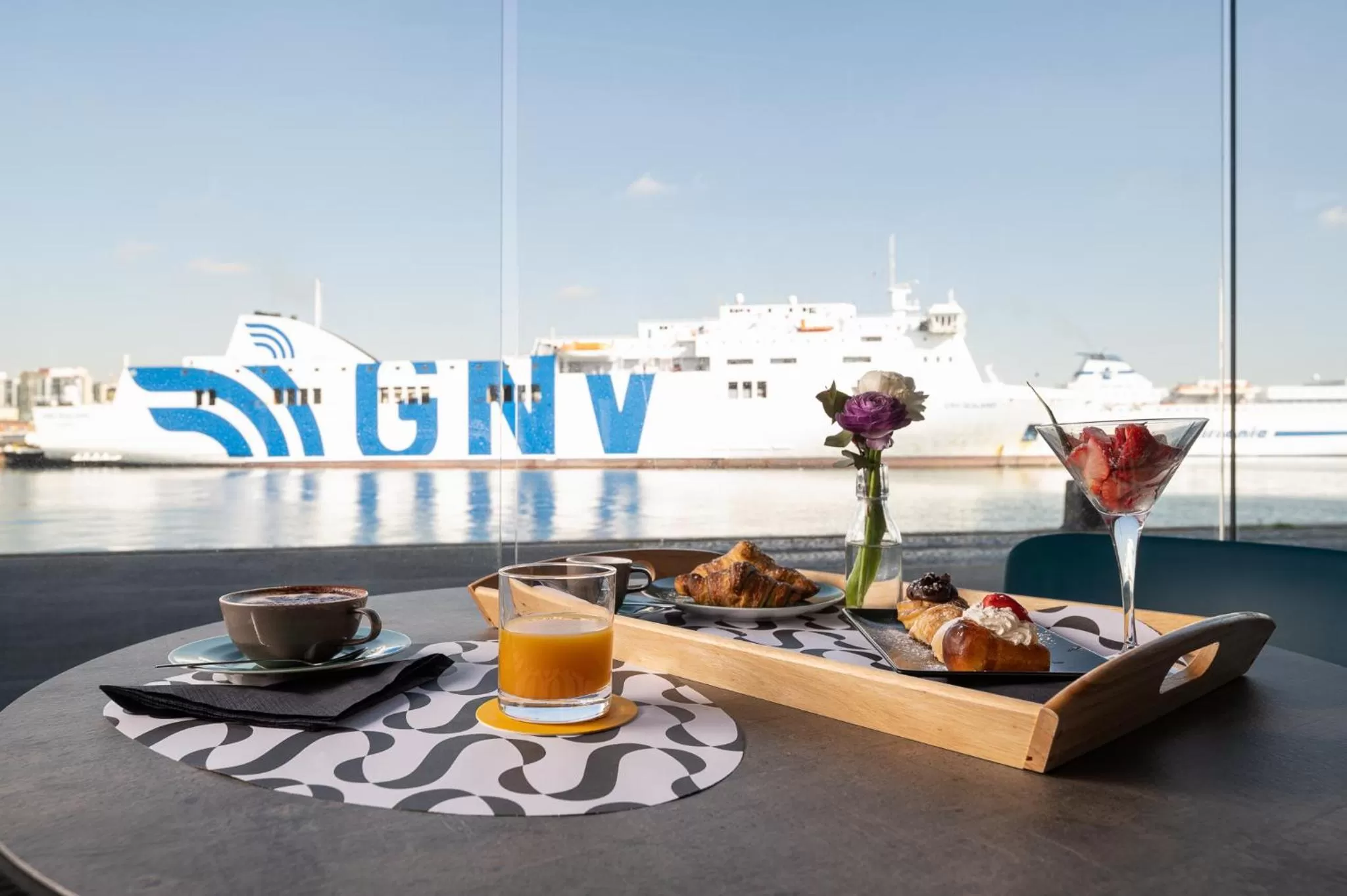 Food and drinks in Smart Hotel Napoli