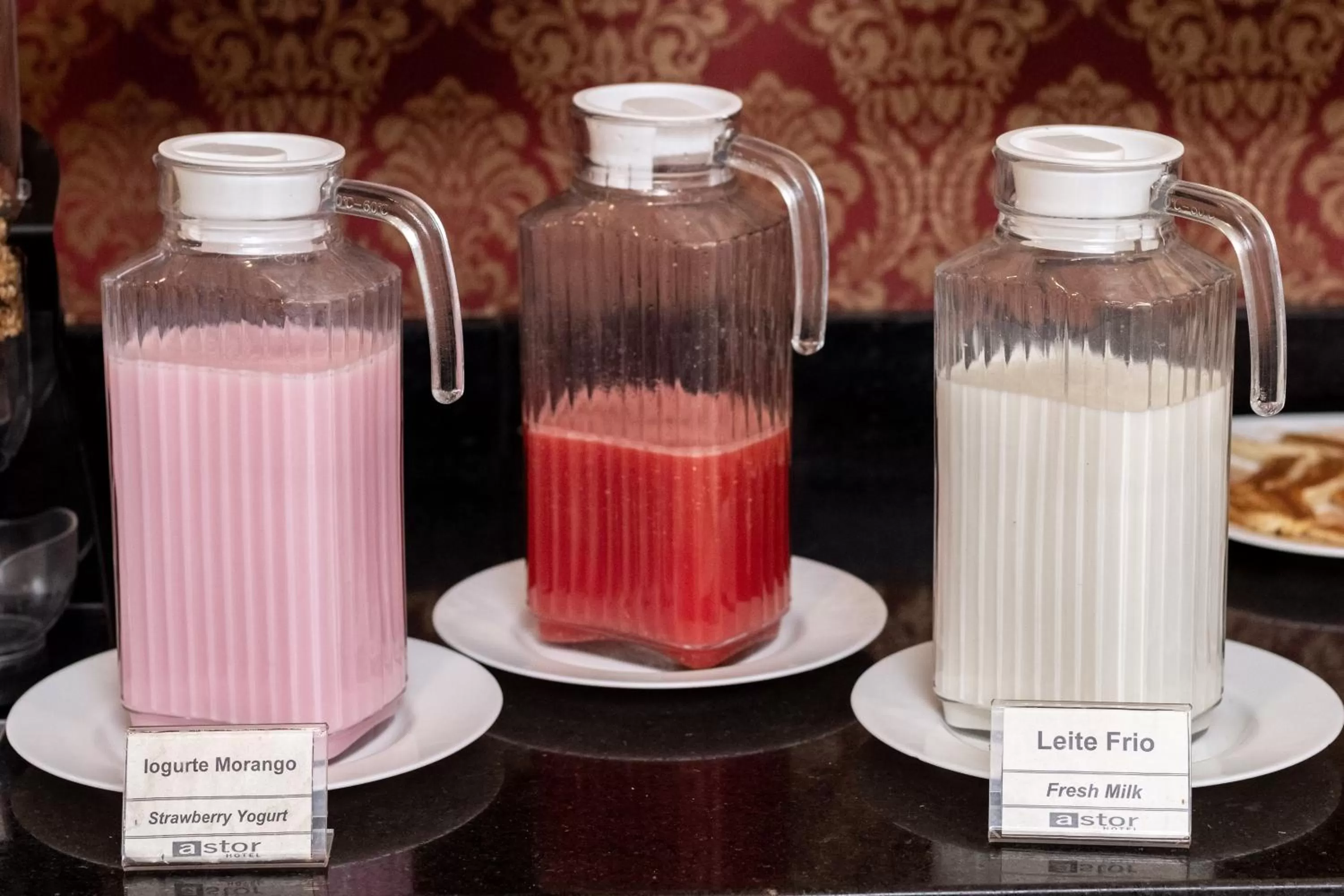 Breakfast in Astor Hotel