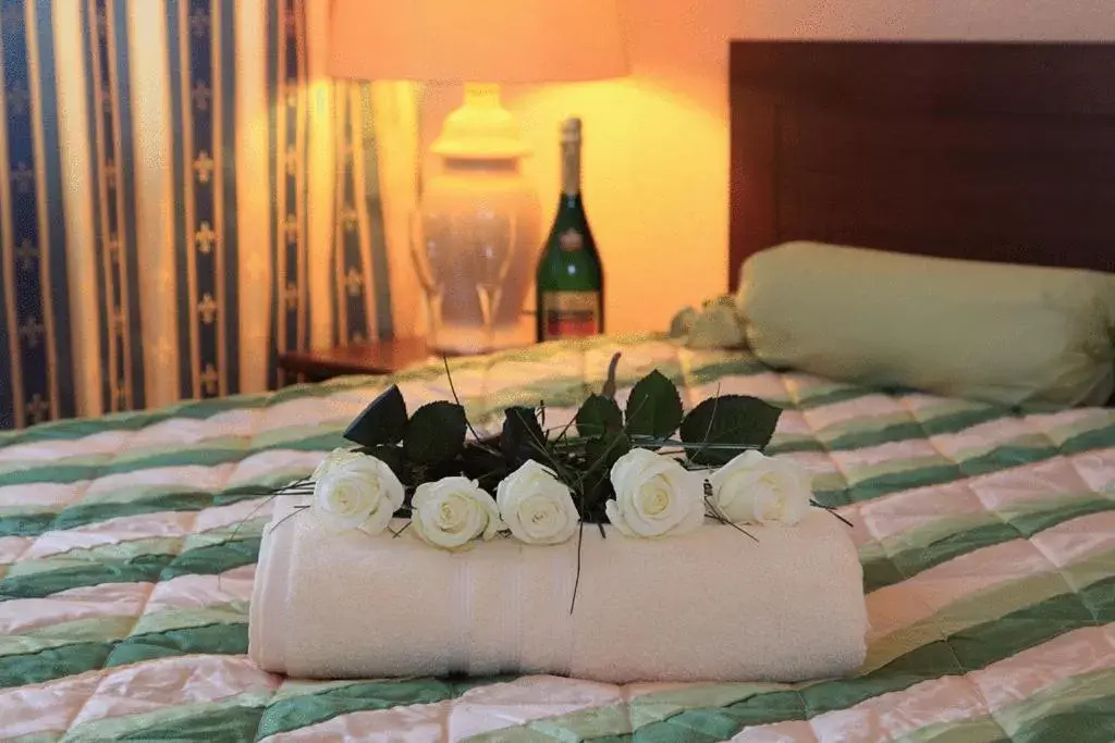 Large Two-Room Apartment in Hotel Central Inn am Hauptbahnhof Pension Large Two-Room Apartment in Hotel Central Inn am Hauptbahnhof Pension