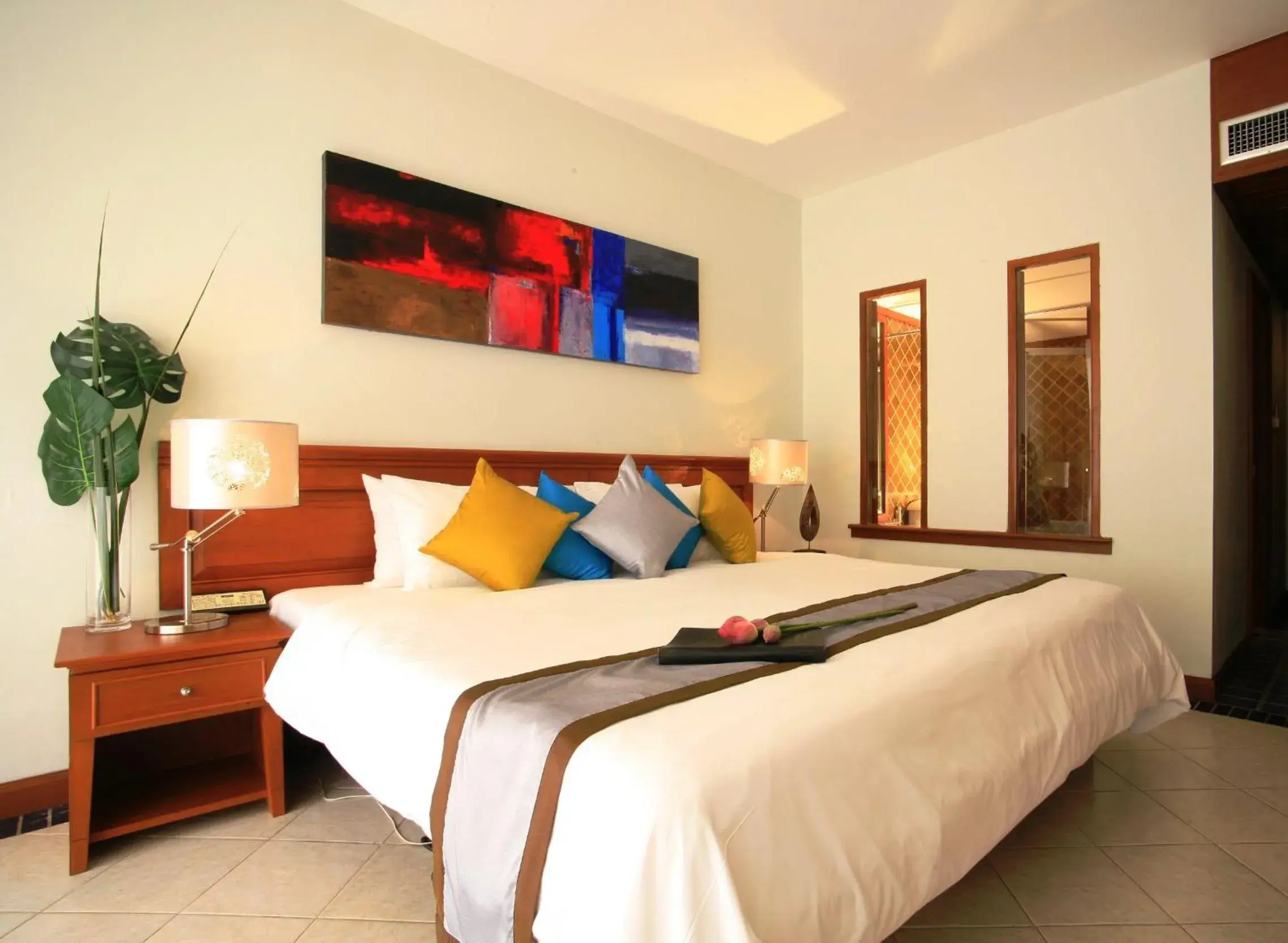 Deluxe Double or Twin Room with Pool View in Sunset Beach Resort Deluxe Double or Twin Room with Pool View in Sunset Beach Resort