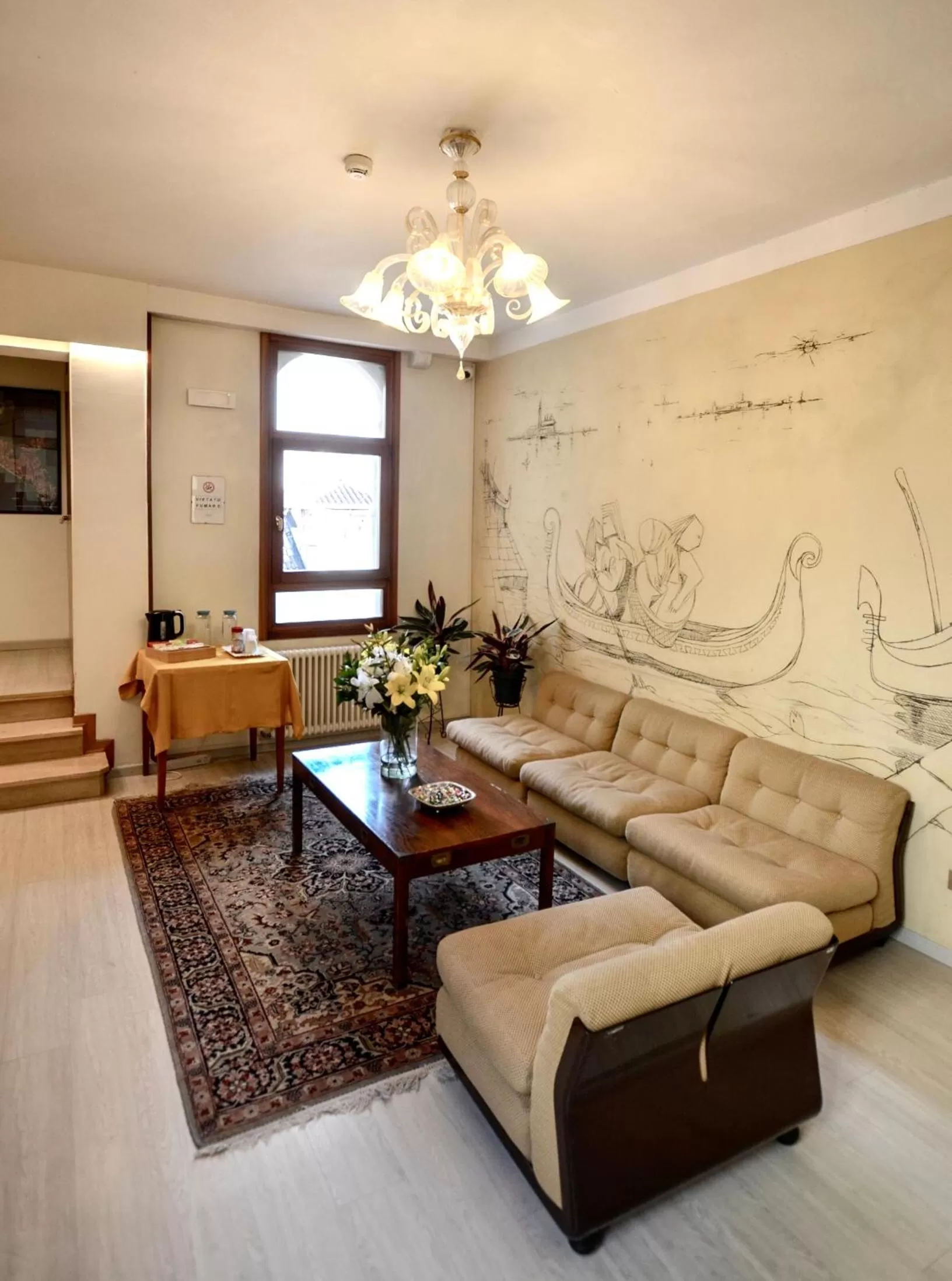 Communal lounge/ TV room in Locanda Silva