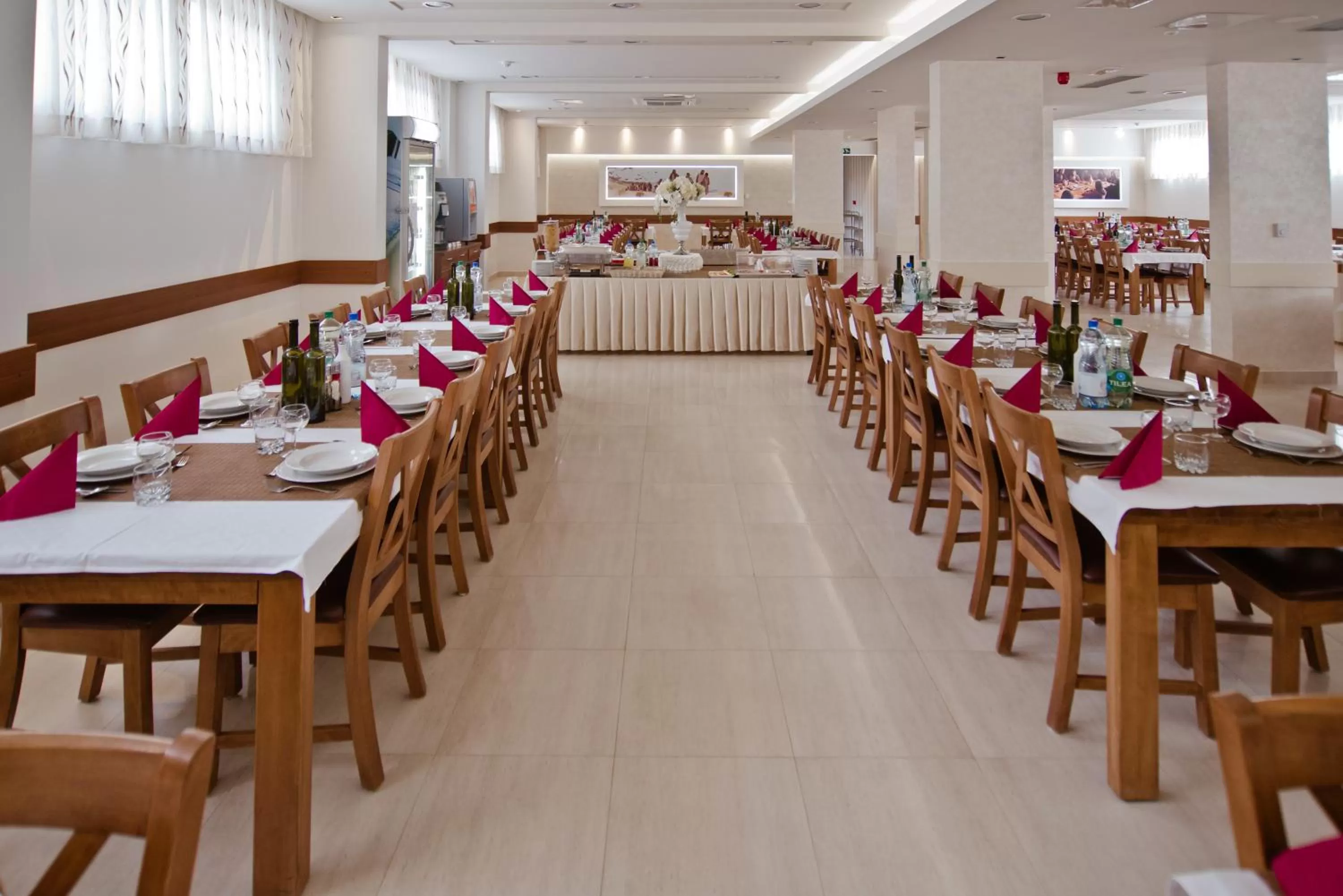 Dining area in Hotel Luna