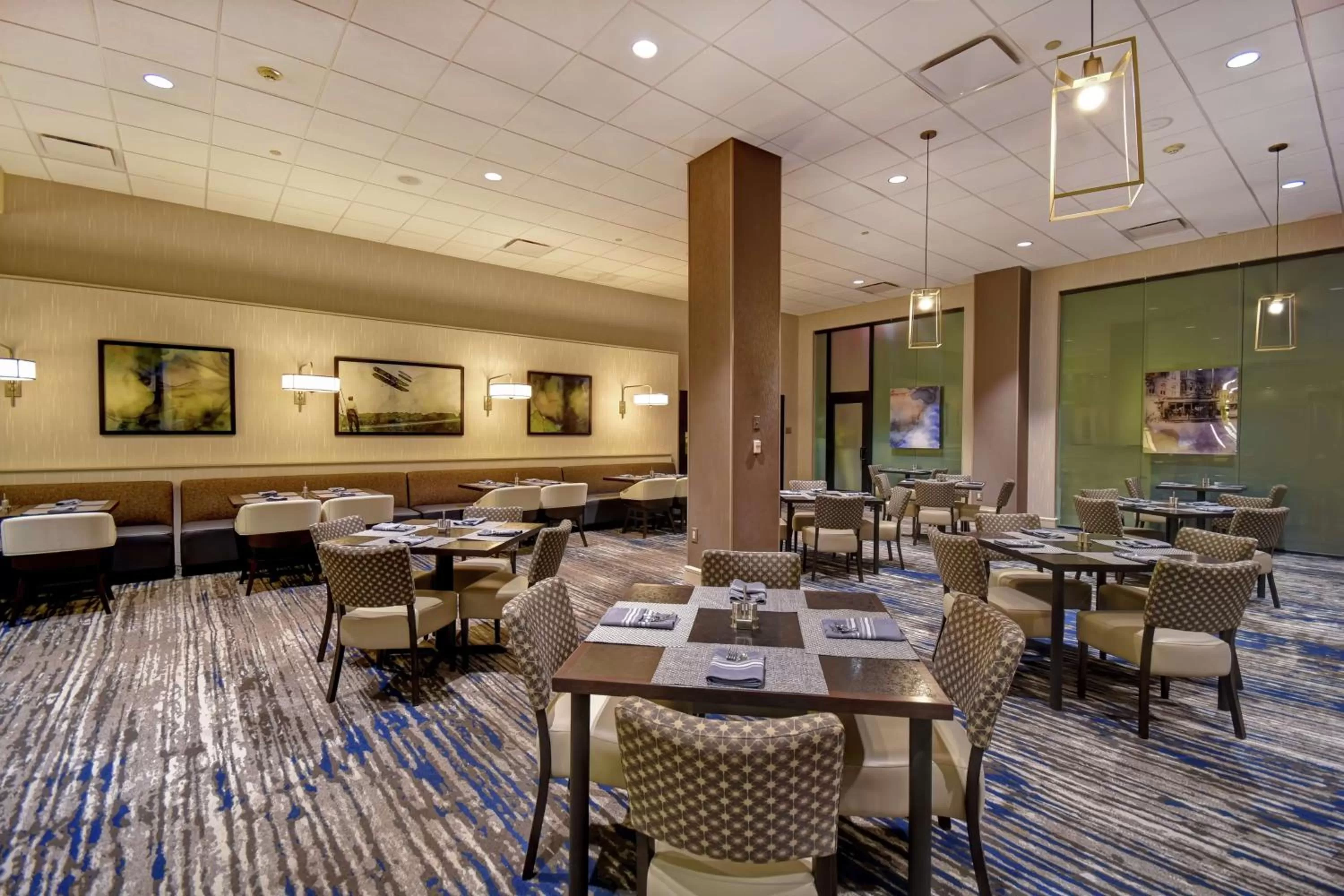 Restaurant/places to eat in Embassy Suites Montgomery - Hotel & Conference Center