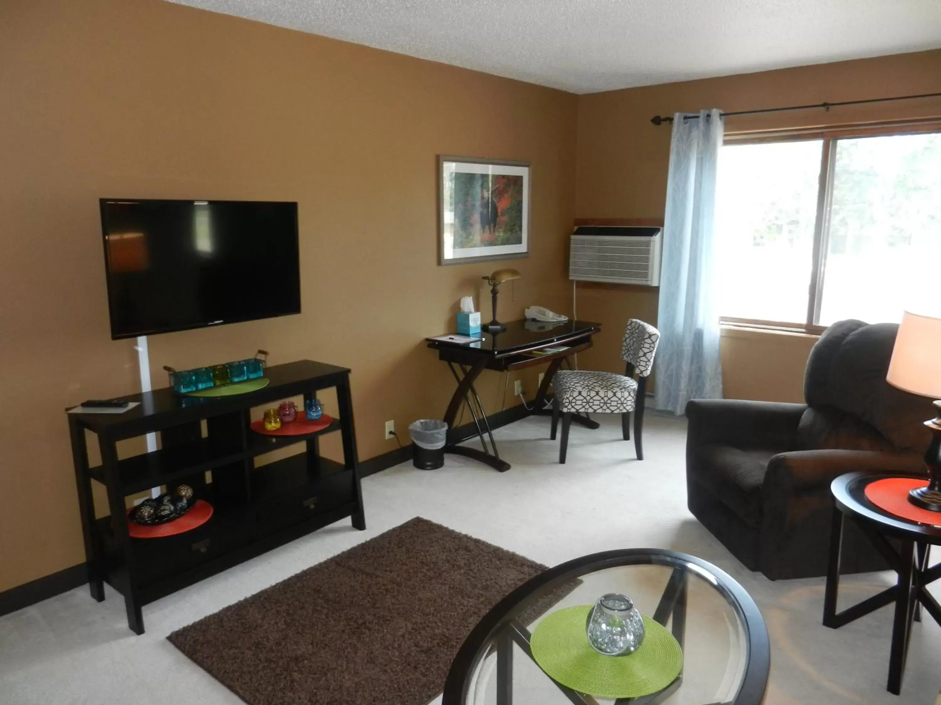 Deluxe Suite with Spa Bath in Great Northern Hotel Deluxe Suite with Spa Bath in Great Northern Hotel