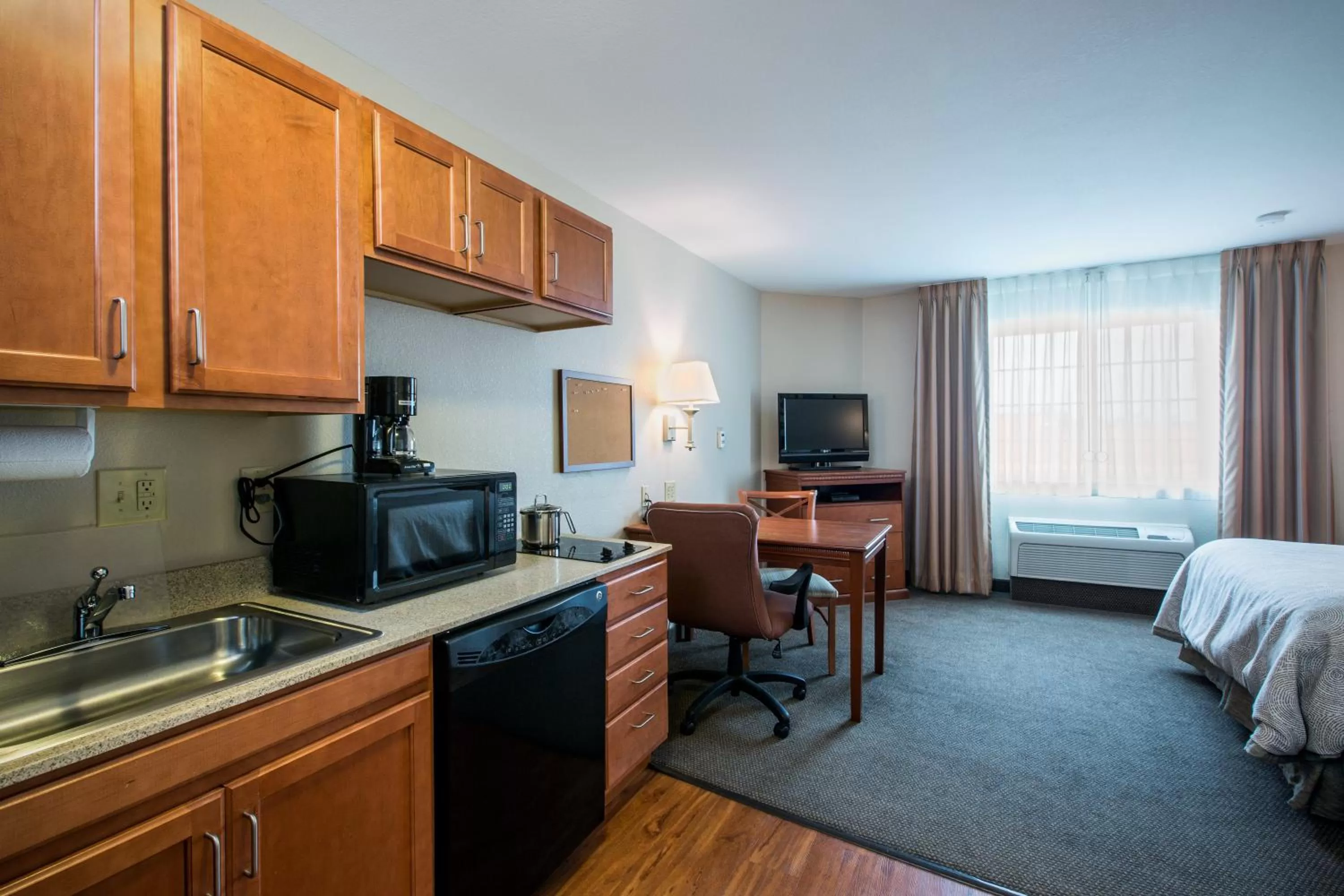 Bedroom, Bed in Candlewood Suites Indianapolis Northwest by IHG