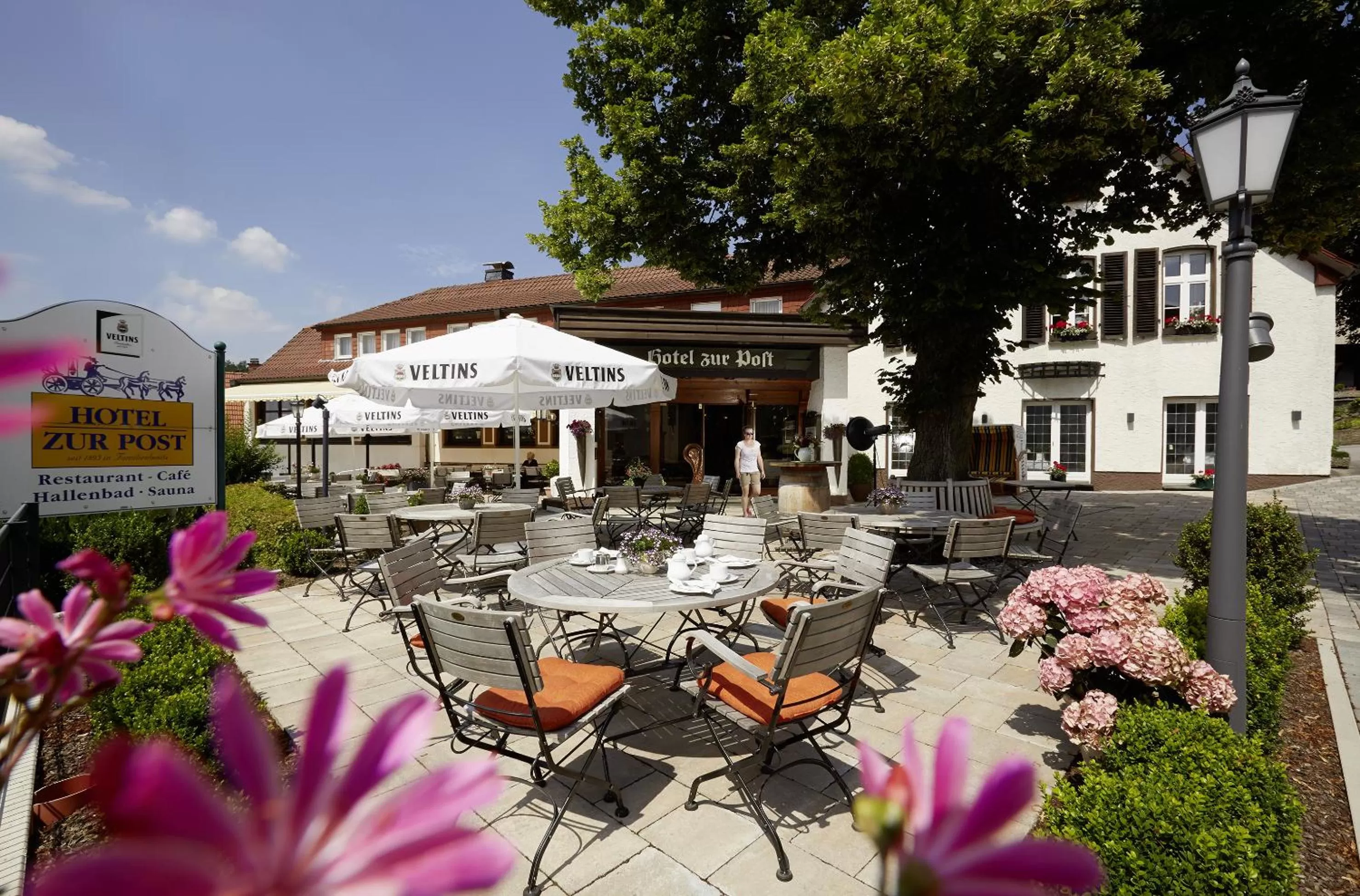 Balcony/Terrace, Restaurant/Places to Eat in Hotel Zur Post