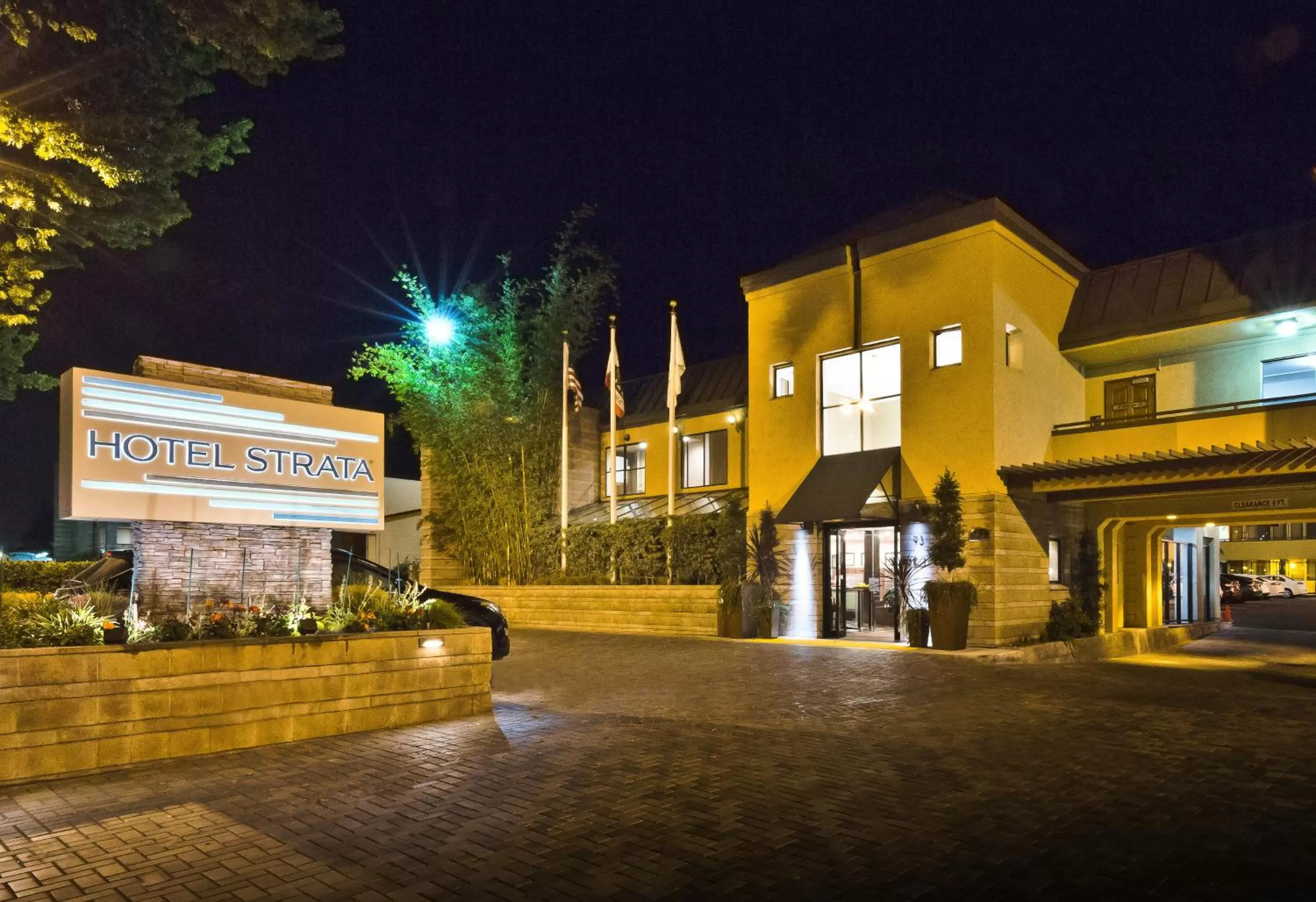 Facade/entrance in Hotel Strata