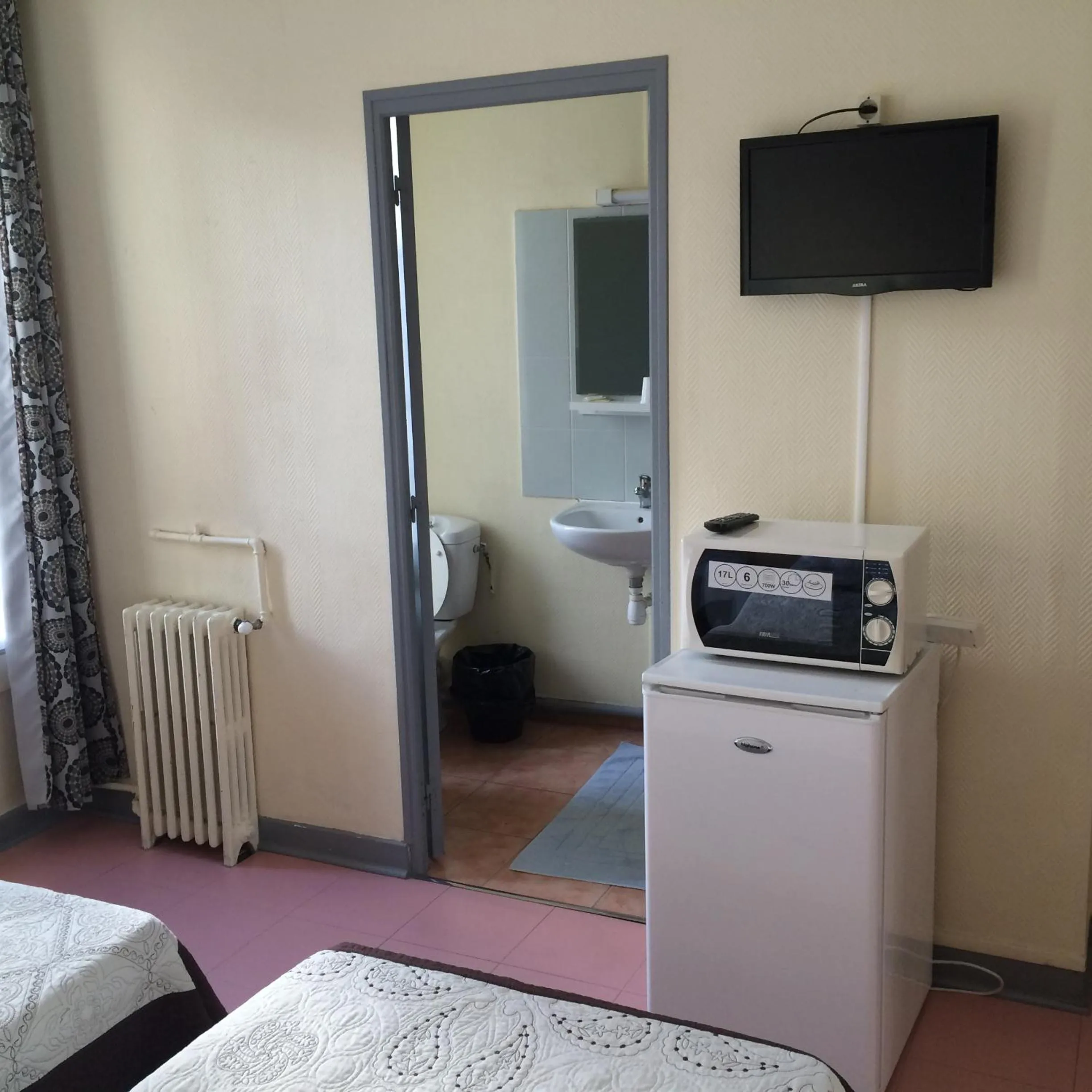 Decorative detail, Bed in Au Royal Mad