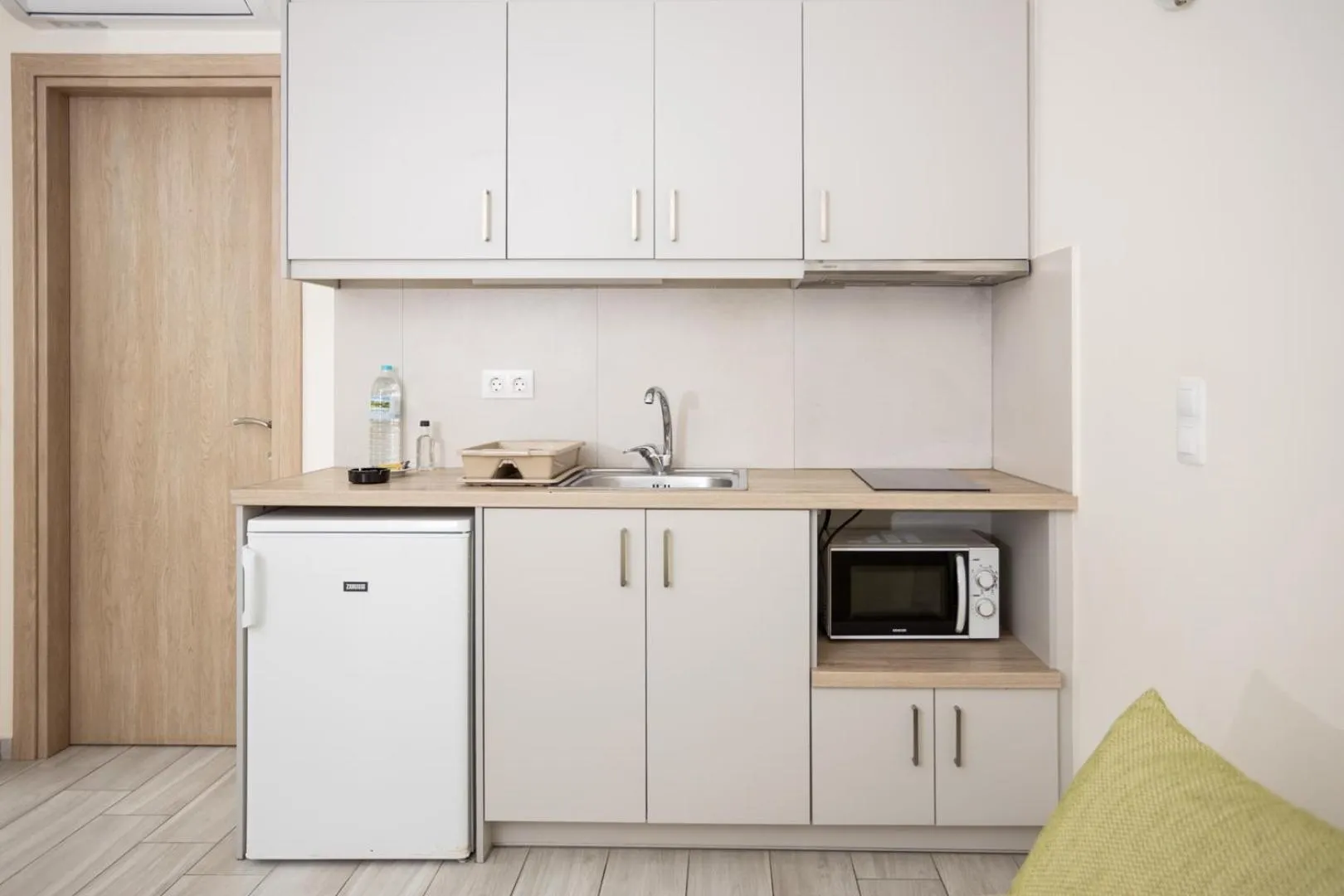 Ilian Beach & Apartments