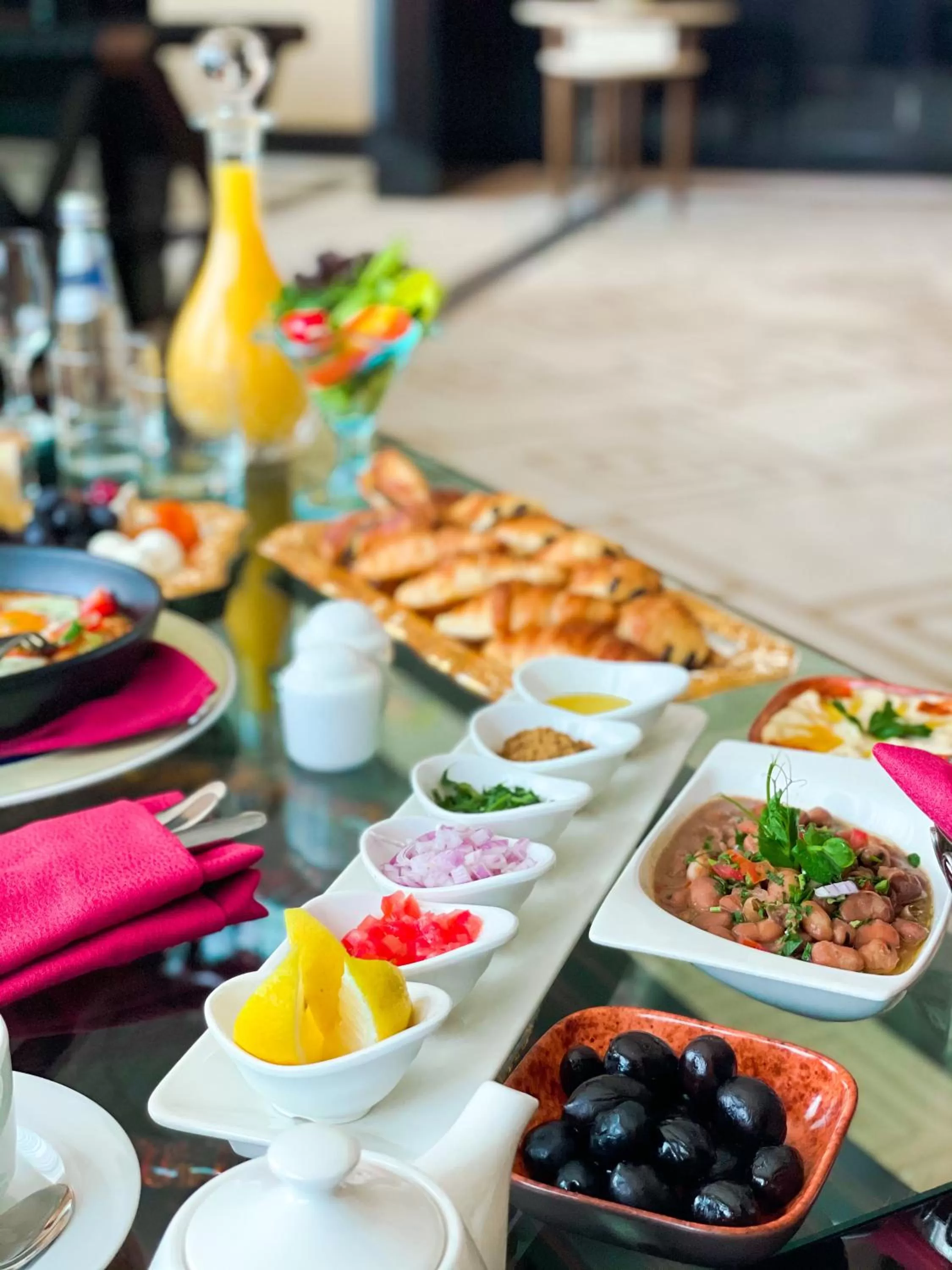 Food in Mövenpick Grand Al Bustan