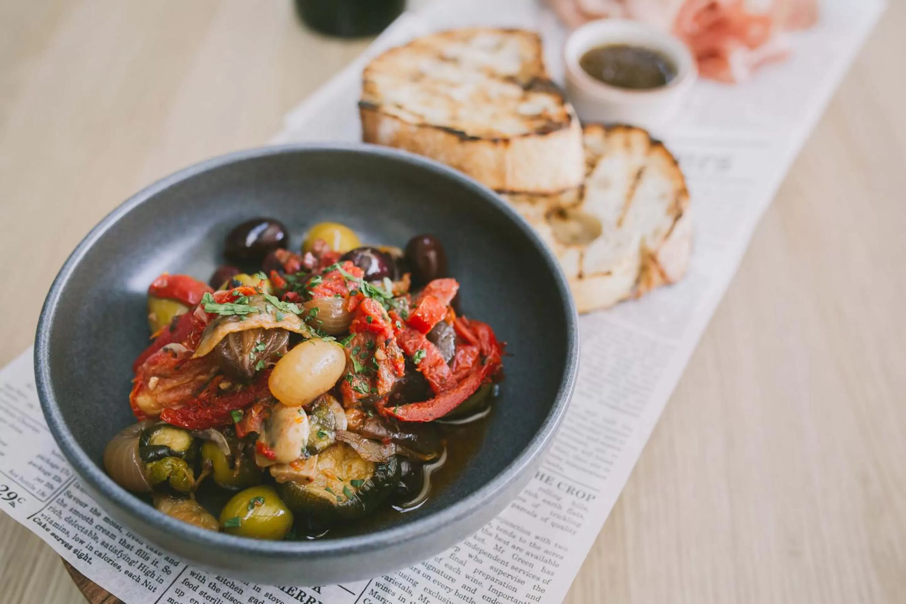 Restaurant/places to eat in Mercure Brisbane Spring Hill