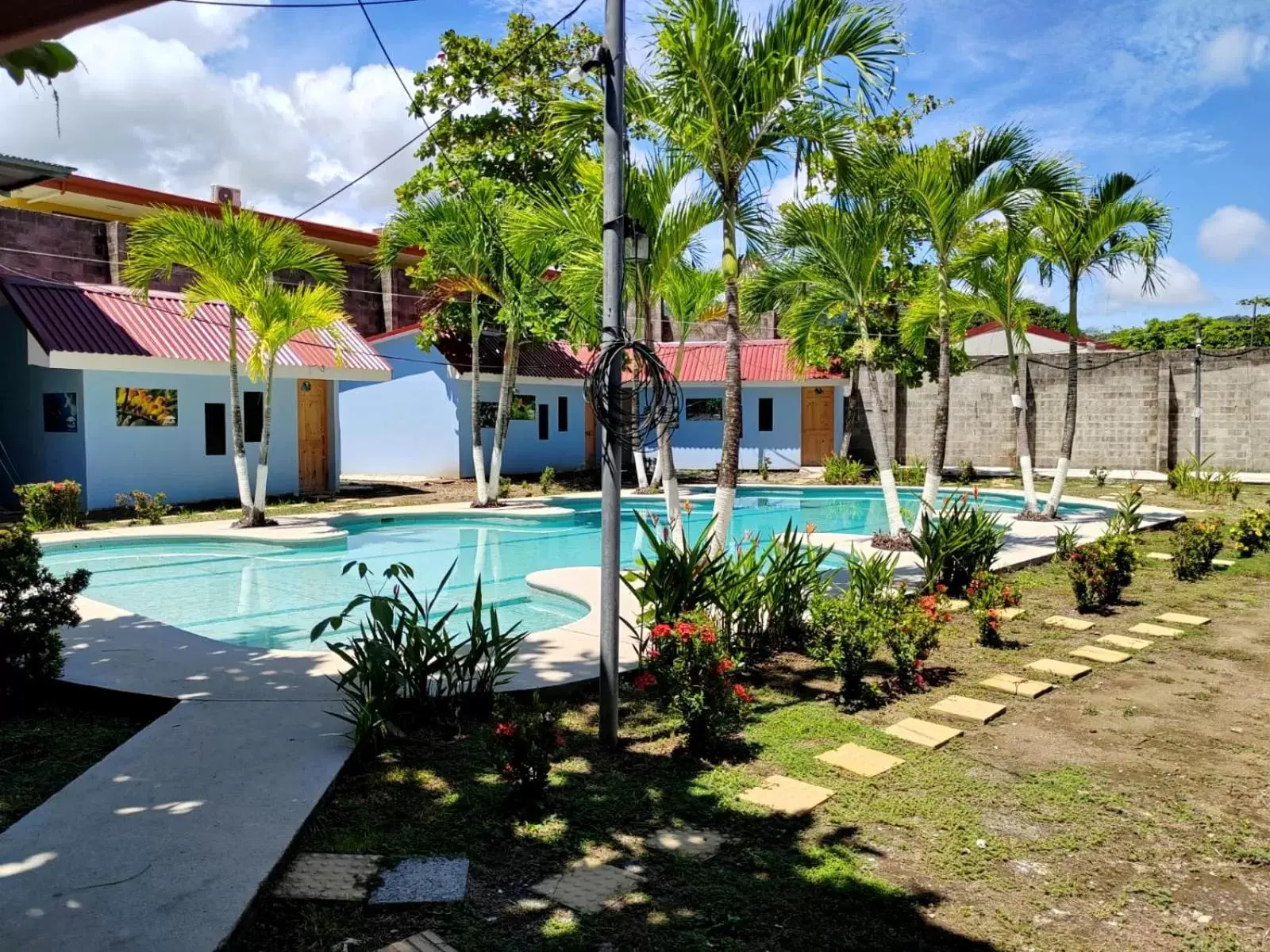 Twin Room with Pool View in Hotel Catappa Twin Room with Pool View in Hotel Catappa