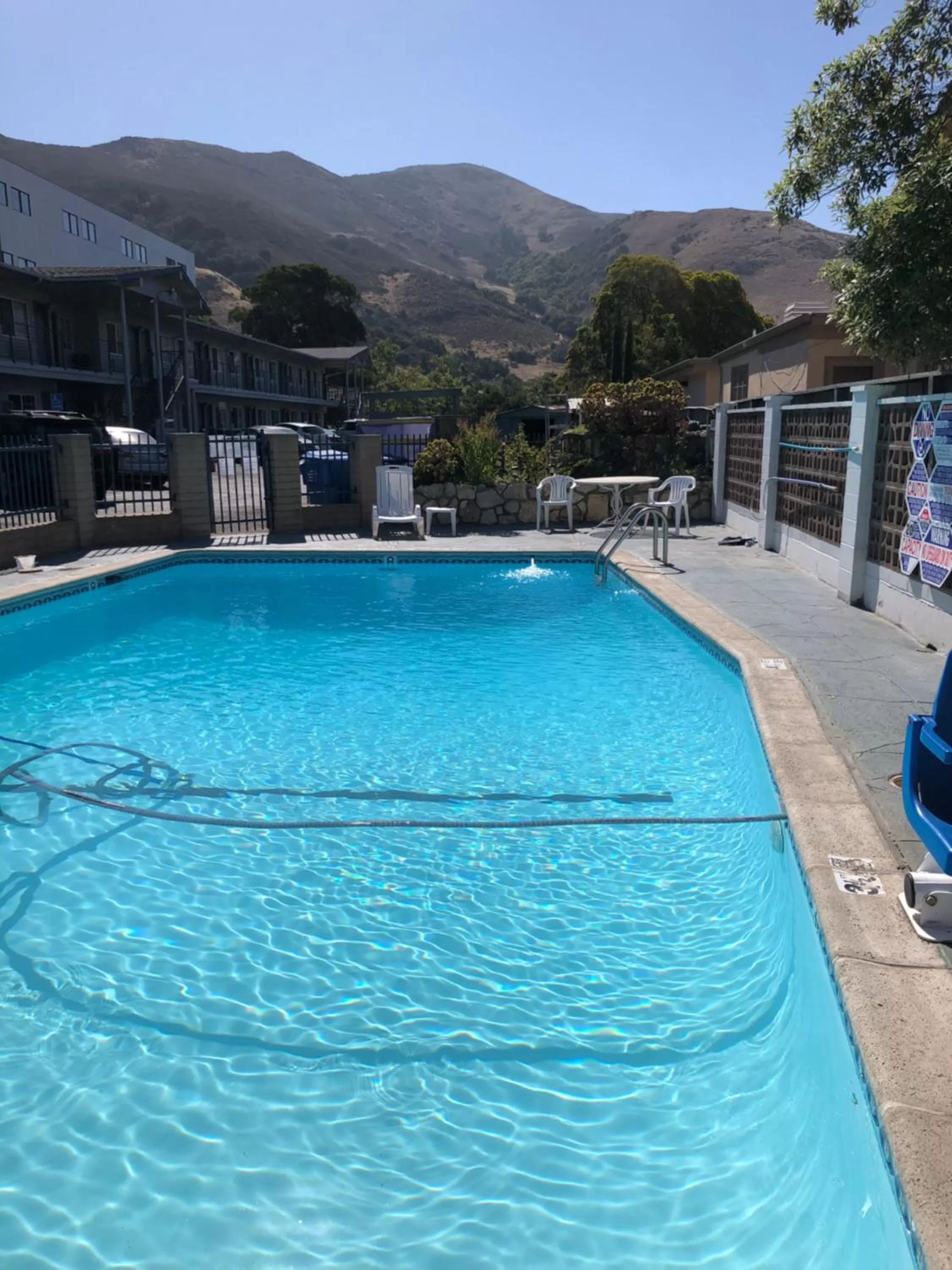 Swimming pool in University Inn at San Luis Obispo