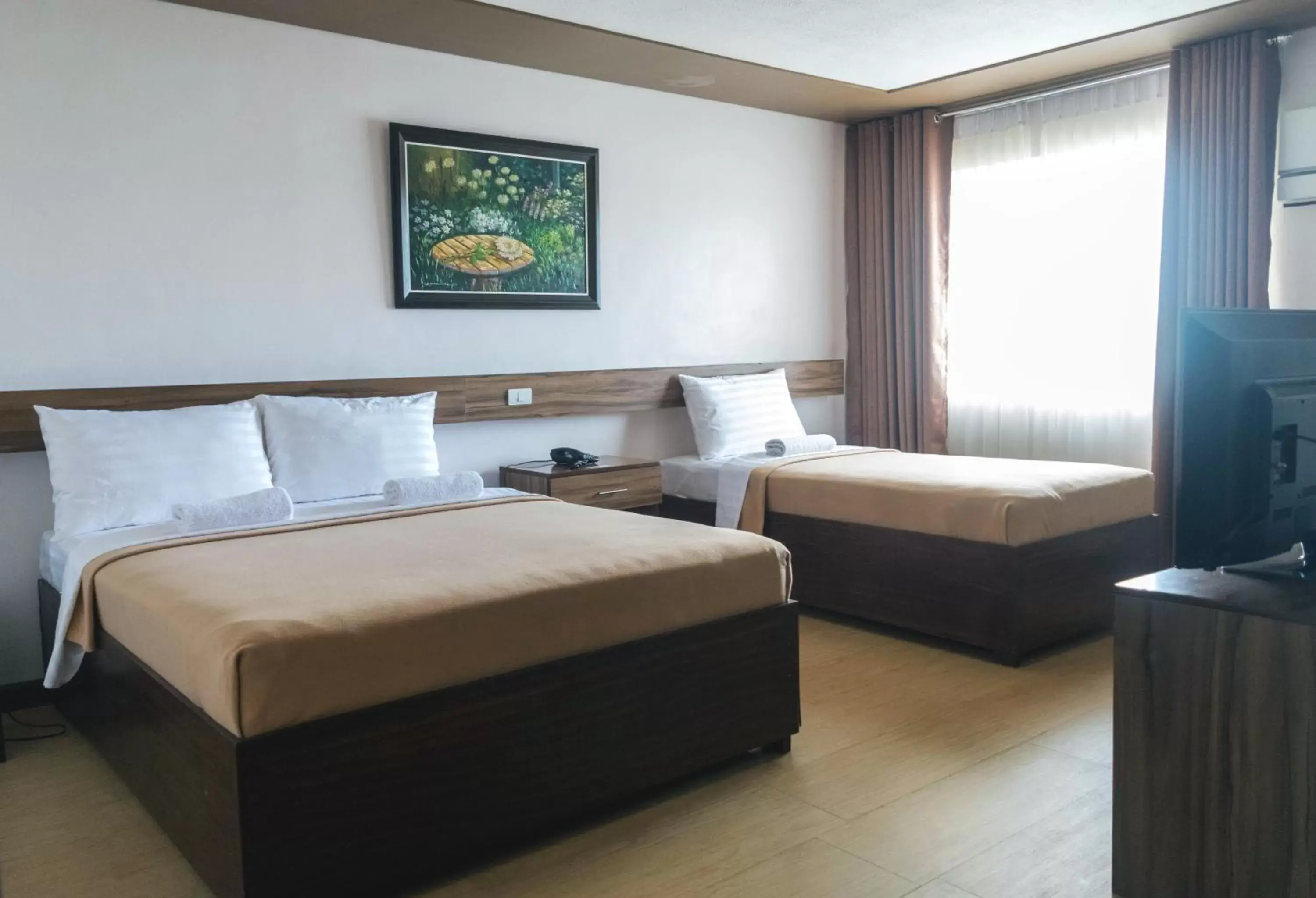 Superior Triple Room in Leope Hotel Superior Triple Room in Leope Hotel