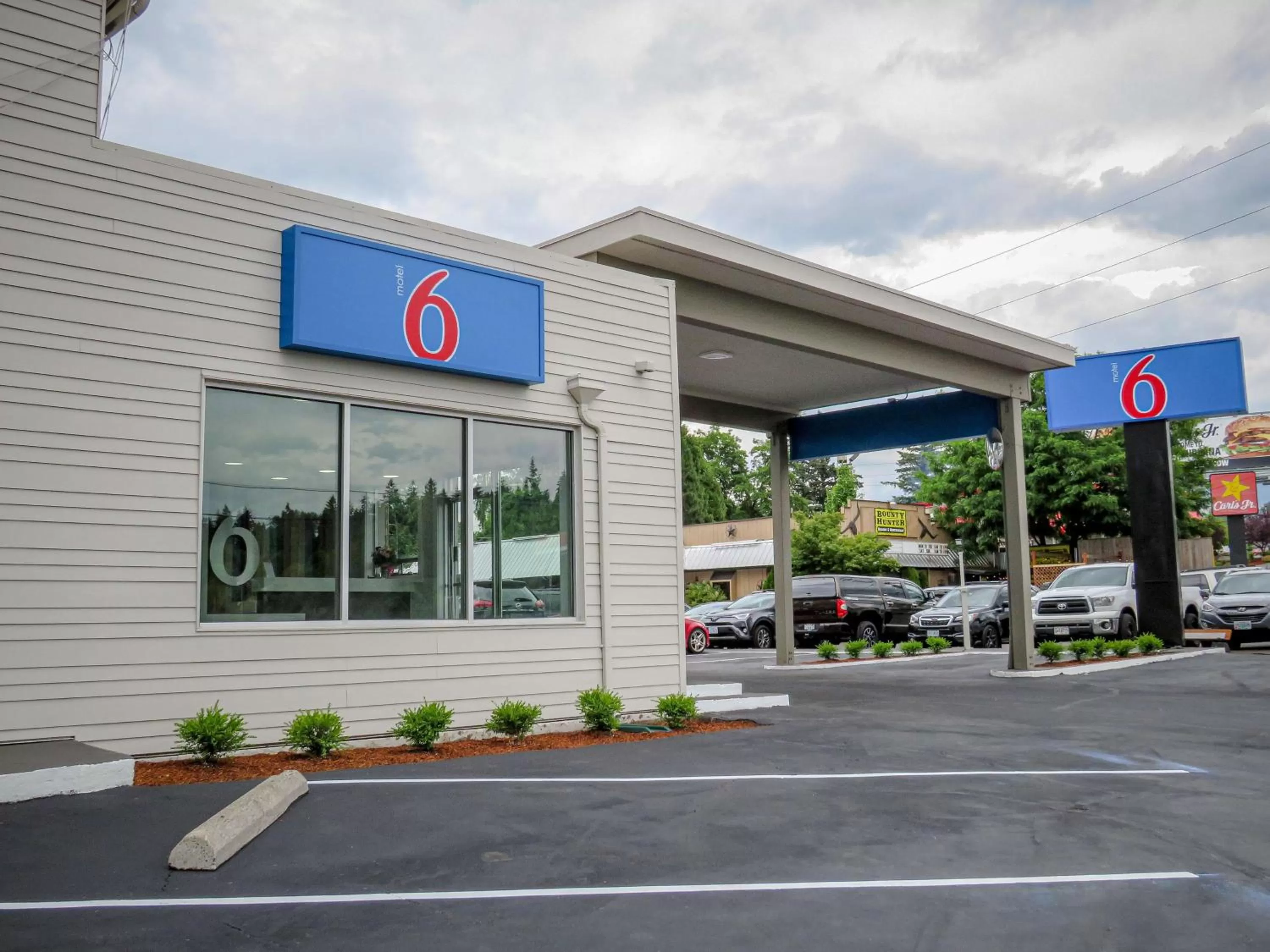 Property building in Motel 6 Tigard, Or - Portland Southwest