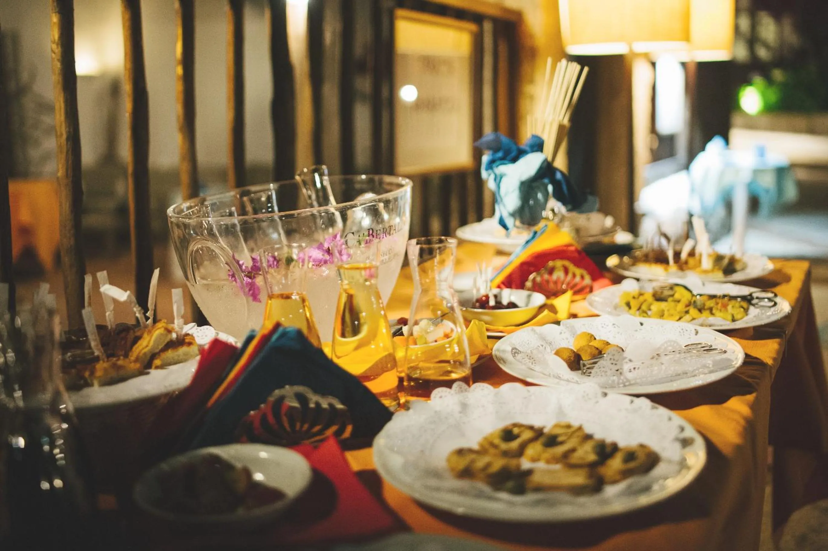 Buffet breakfast in Hotel Luci di la Muntagna