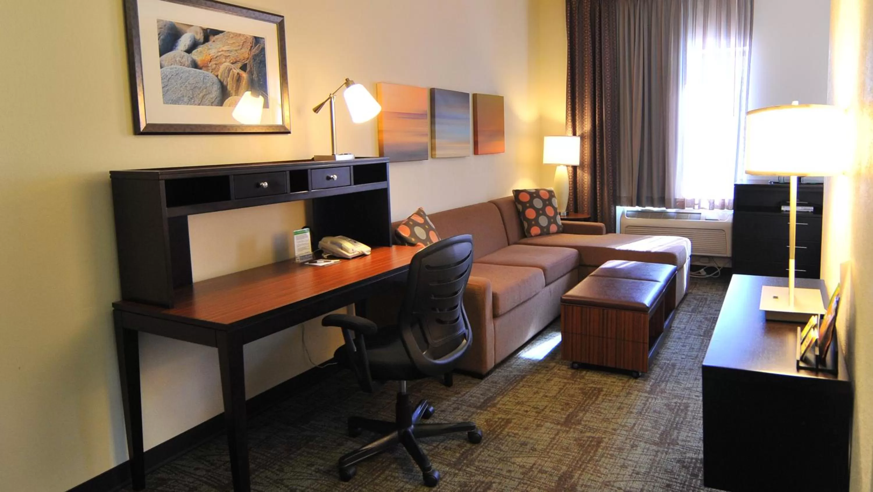 Day in Staybridge Suites Chicago-Oakbrook Terrace by IHG