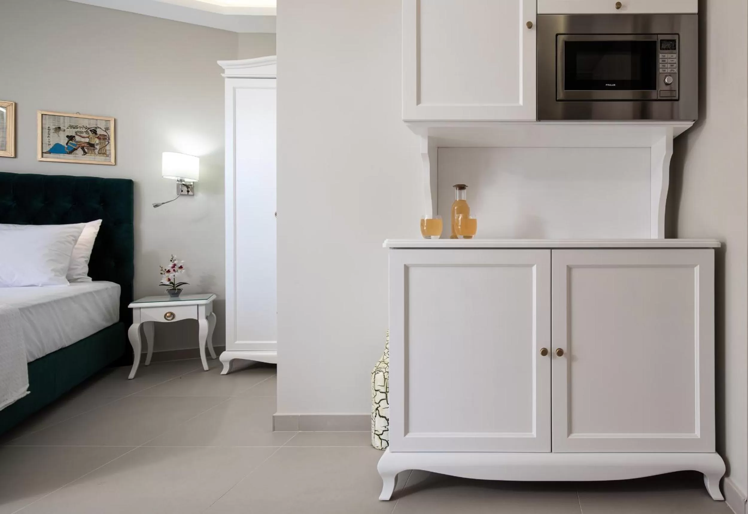 Photo of the whole room, Bed in Light Blue Hotel