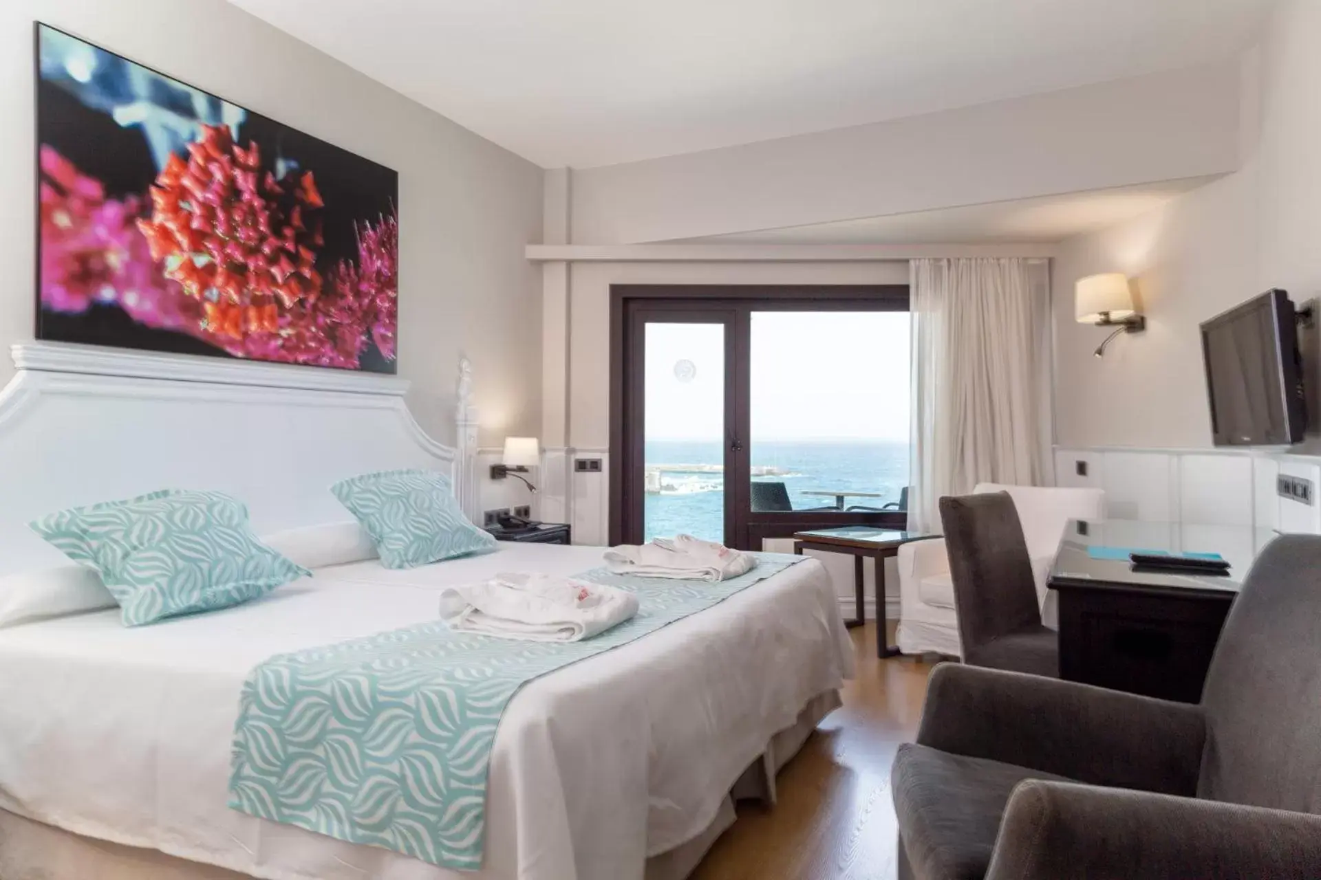 Deluxe Twin Room with Sea View in Hotel Vallemar Deluxe Twin Room with Sea View in Hotel Vallemar