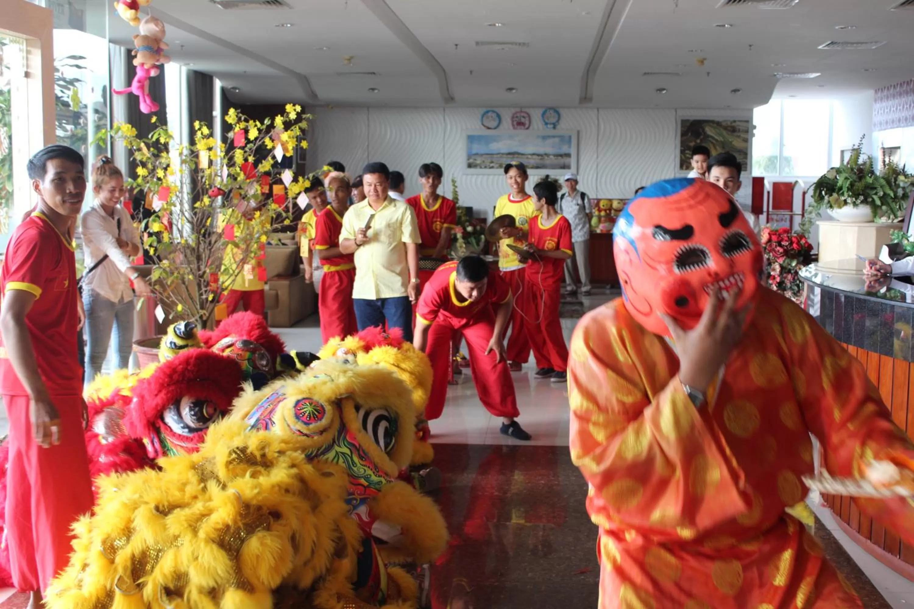 Entertainment in River Hotel