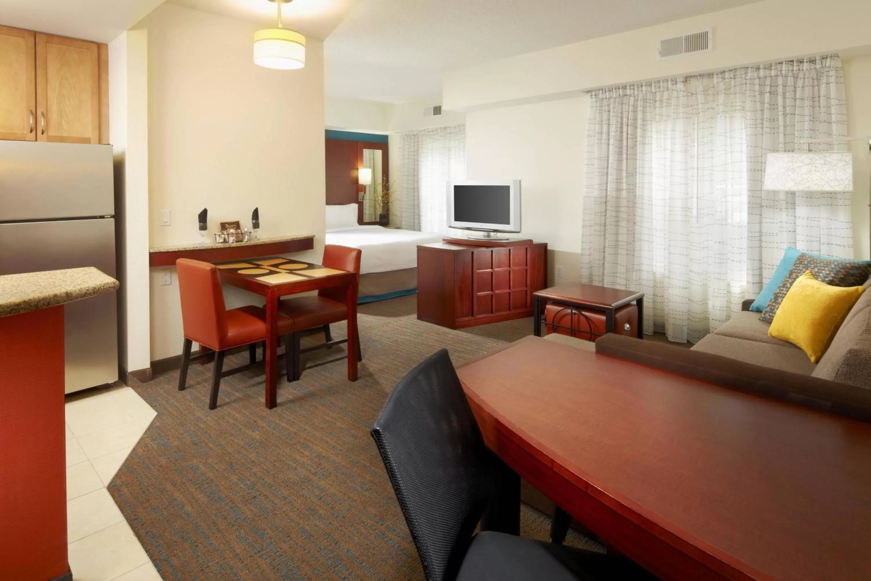 Queen Studio with Sofa Bed and Adapted Tub - Mobility and Hearing Accessible in Residence Inn East Rutherford Meadowlands
