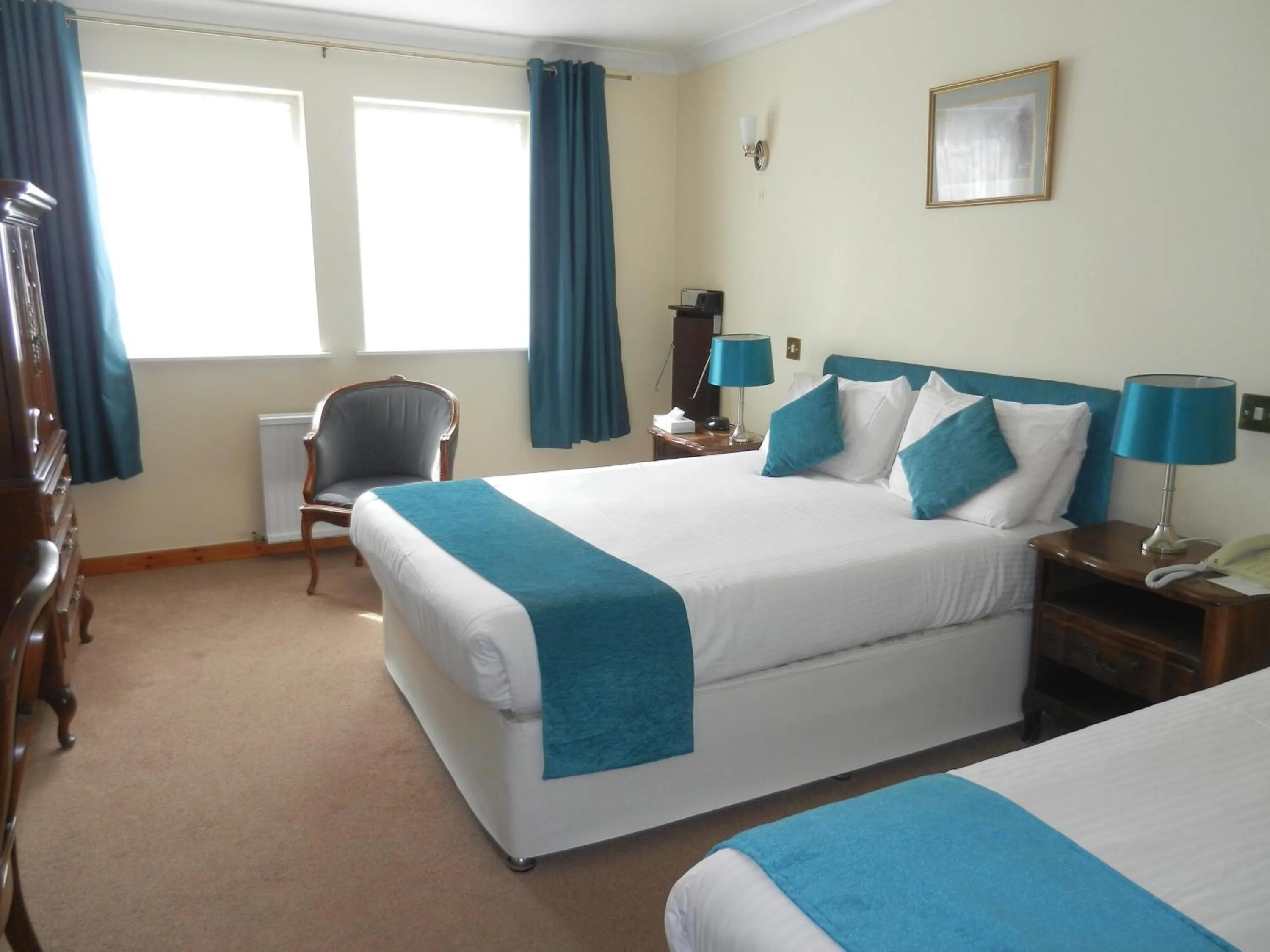 Bed in Mansfield Castle Hotel