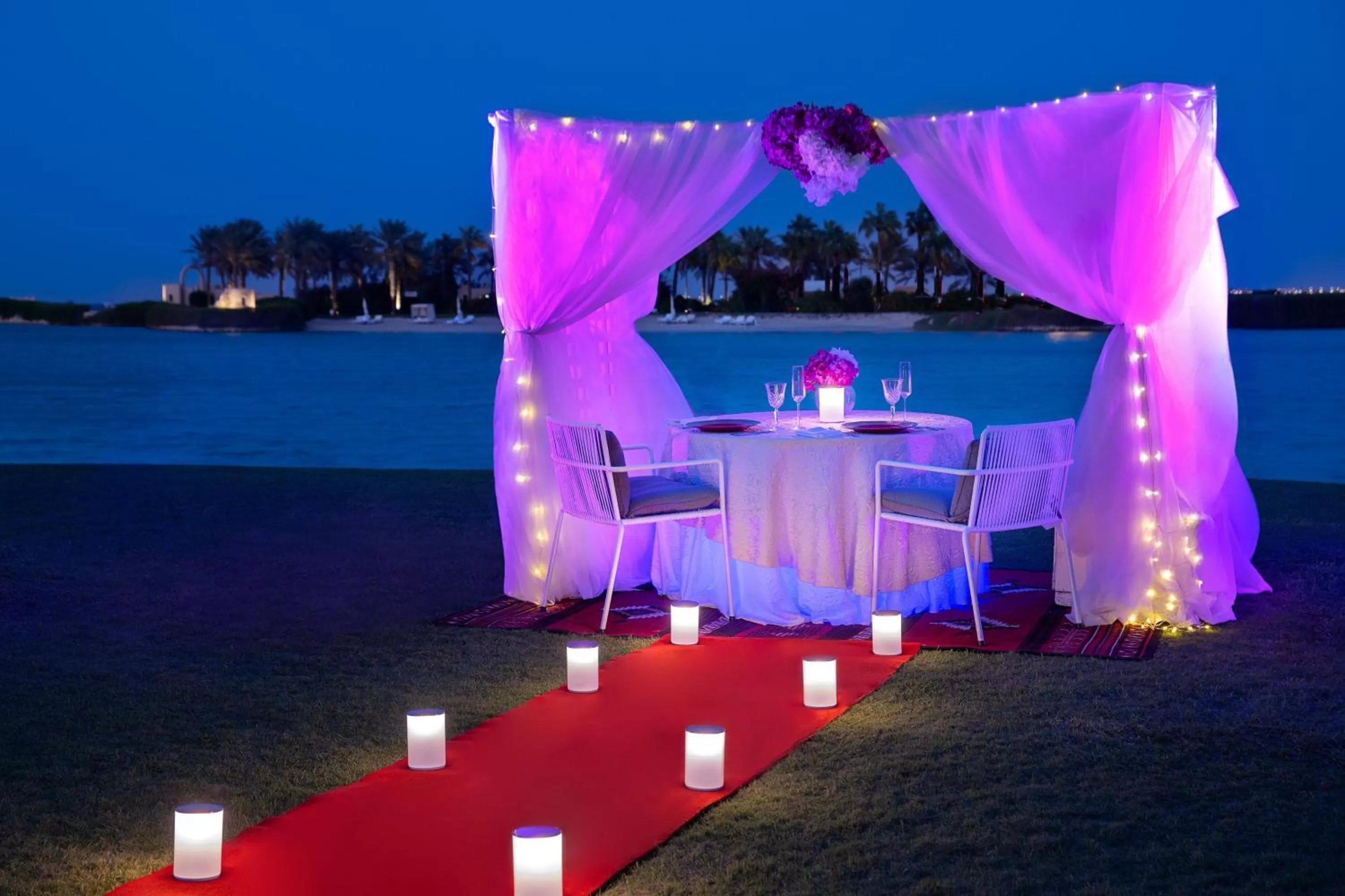 Restaurant/places to eat in The Ritz-Carlton, Bahrain