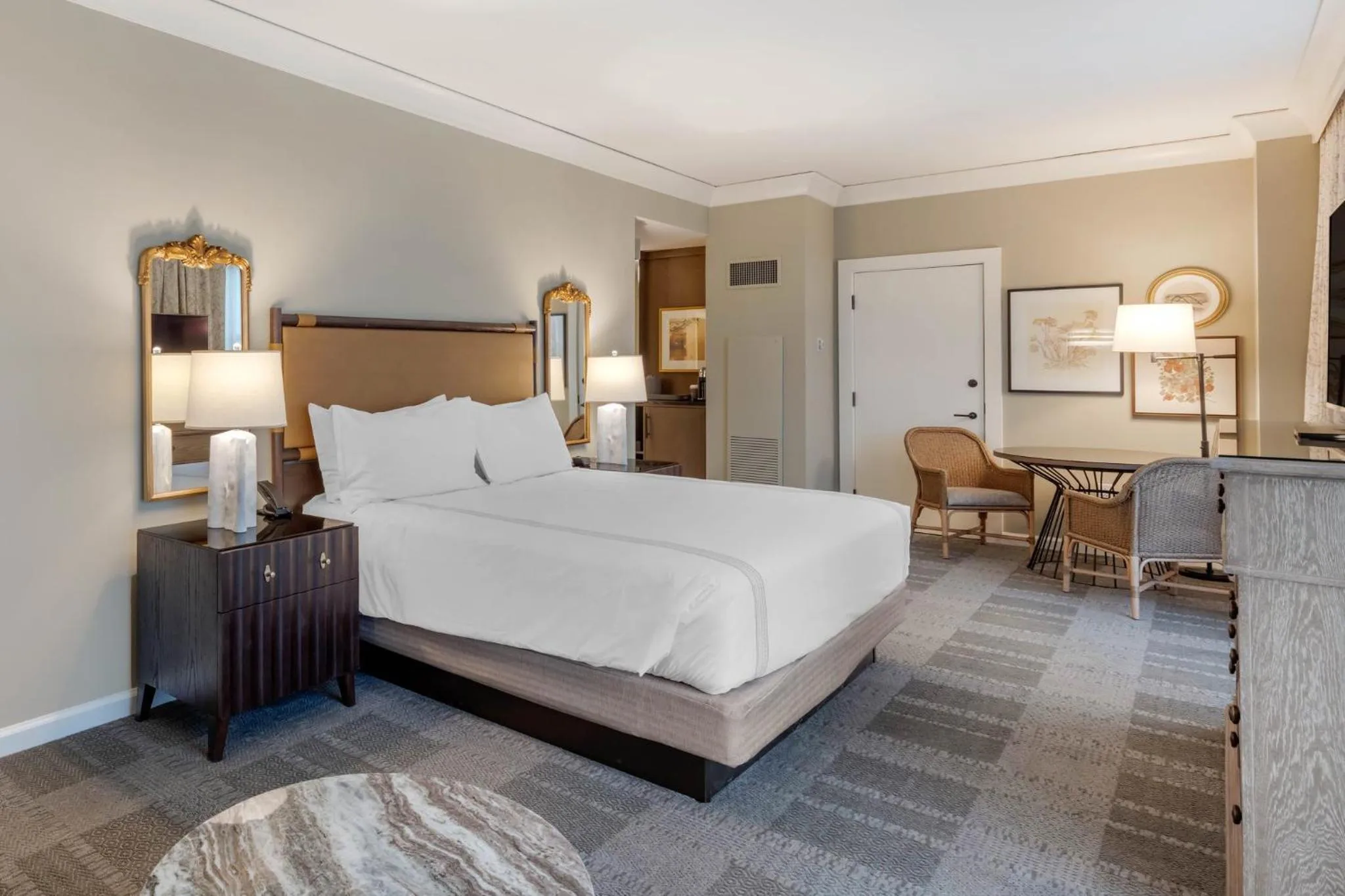 Photo of the whole room, Bed in Omni Barton Creek Resort and Spa Austin