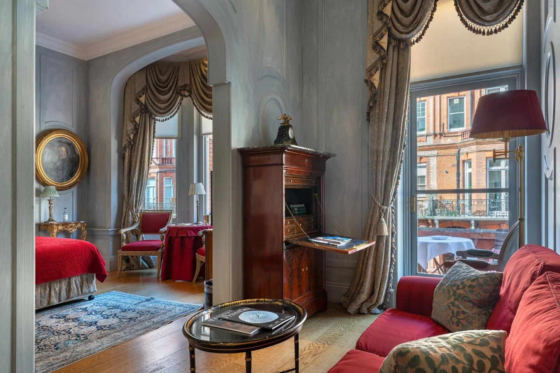 Photo of the whole room in San Domenico House