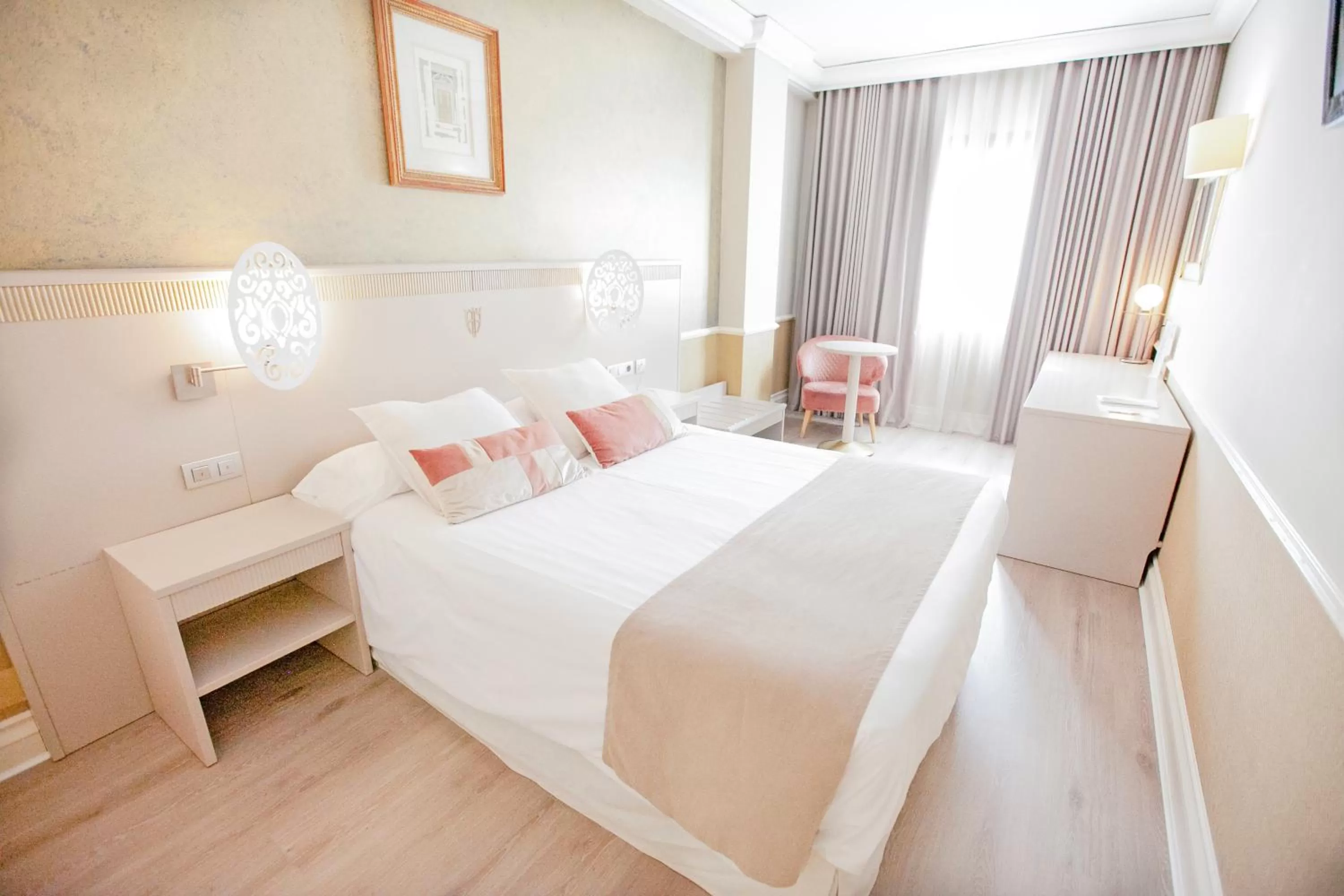 Bed in Hotel Alfonso VIII