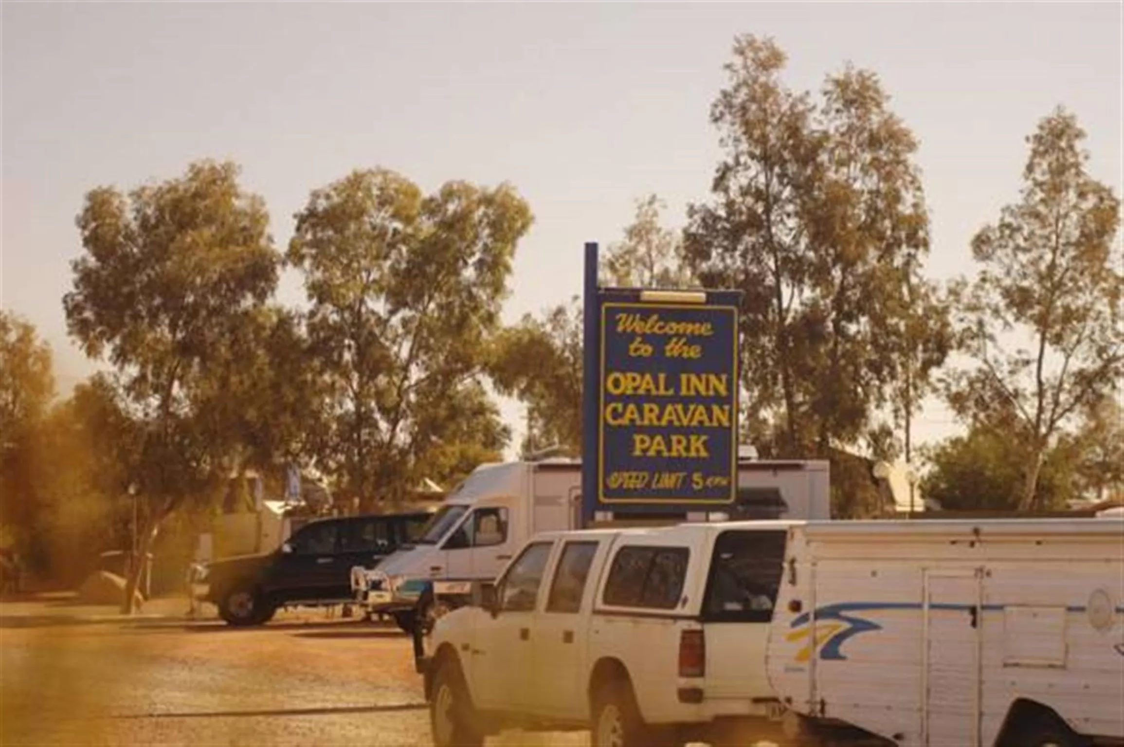 Property building in Opal Inn Hotel, Motel, Caravan Park