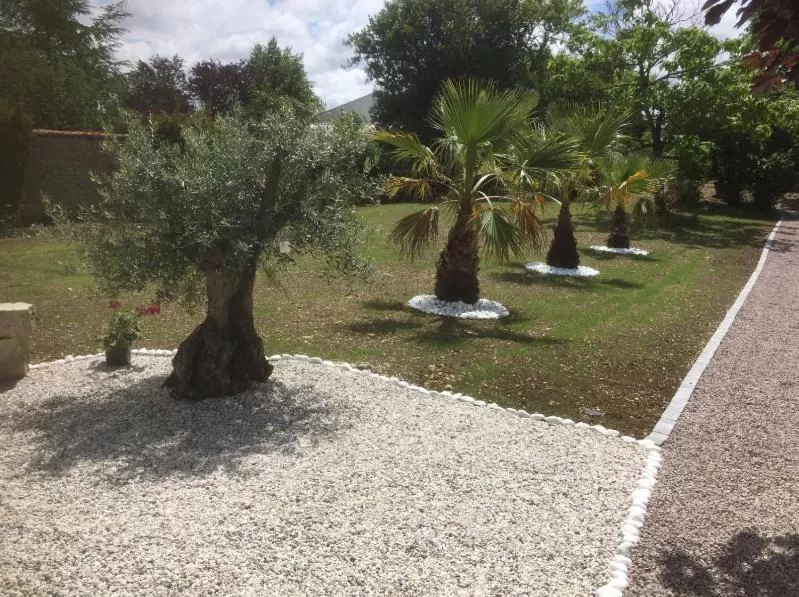 Garden in La Rochelle et l'Aunis