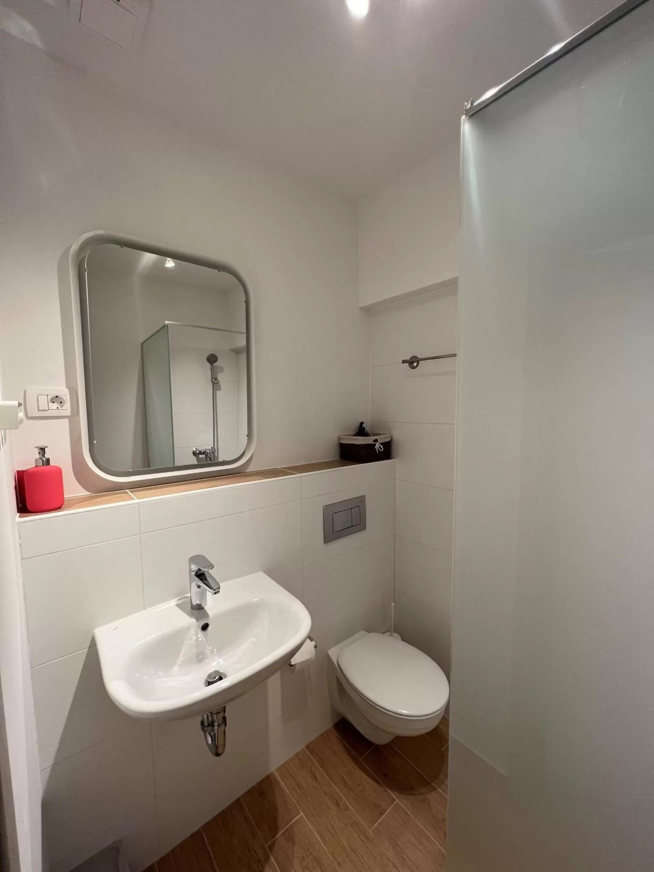 Deluxe Double Room in HOP HOUSE Garni Hotel Deluxe Double Room in HOP HOUSE Garni Hotel