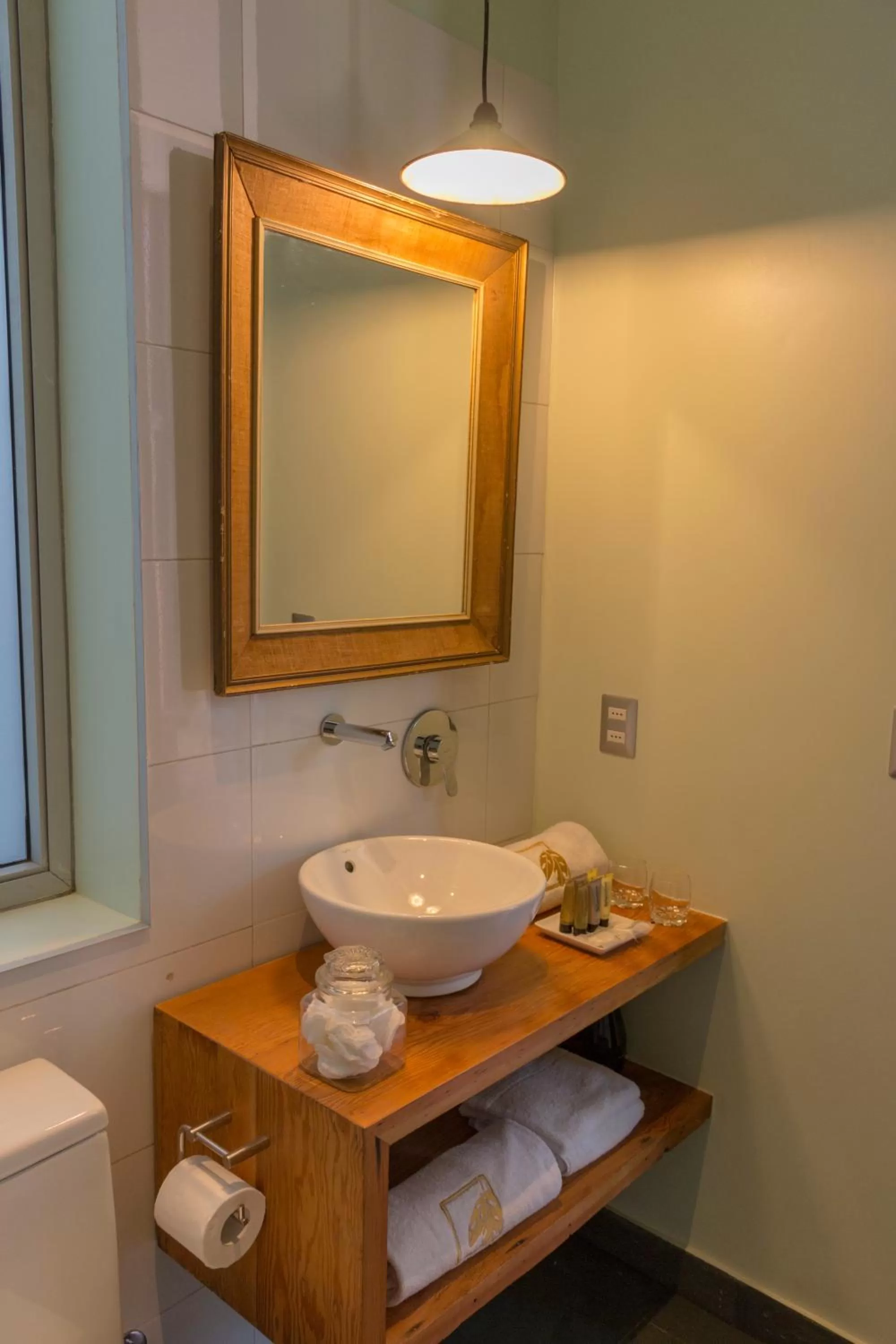 Bathroom in Augusta Hotel