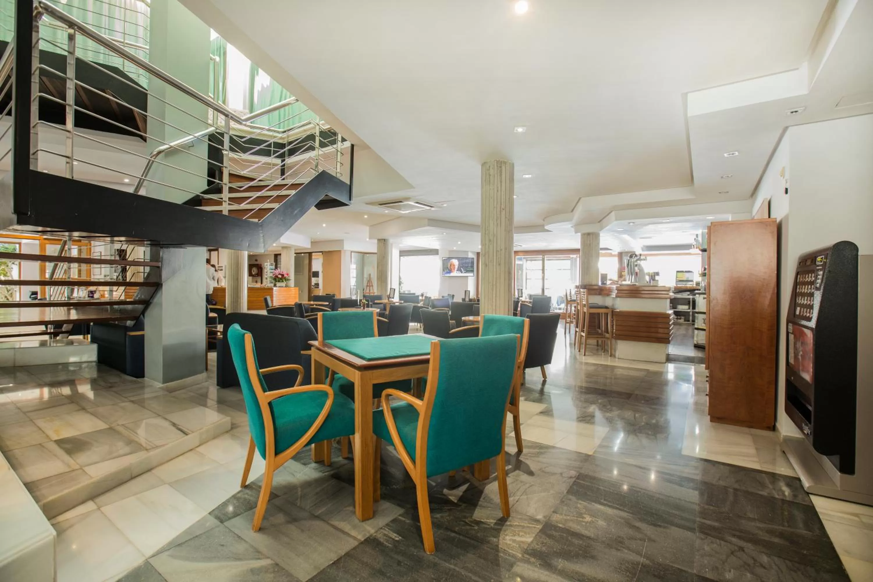 Lounge or bar in Aparthotel Flora