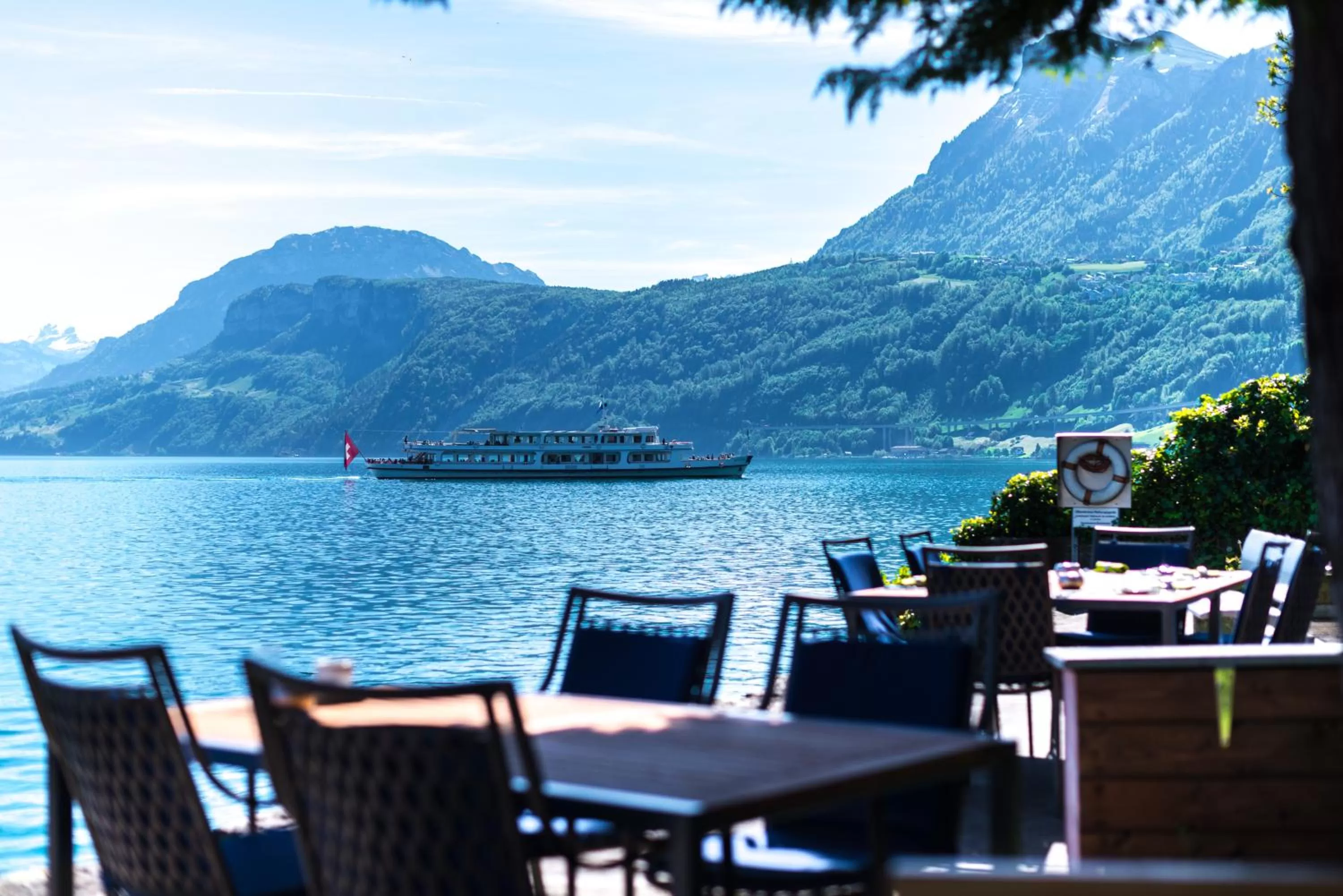 Balcony/Terrace in Hotel Nidwaldnerhof direkt am See