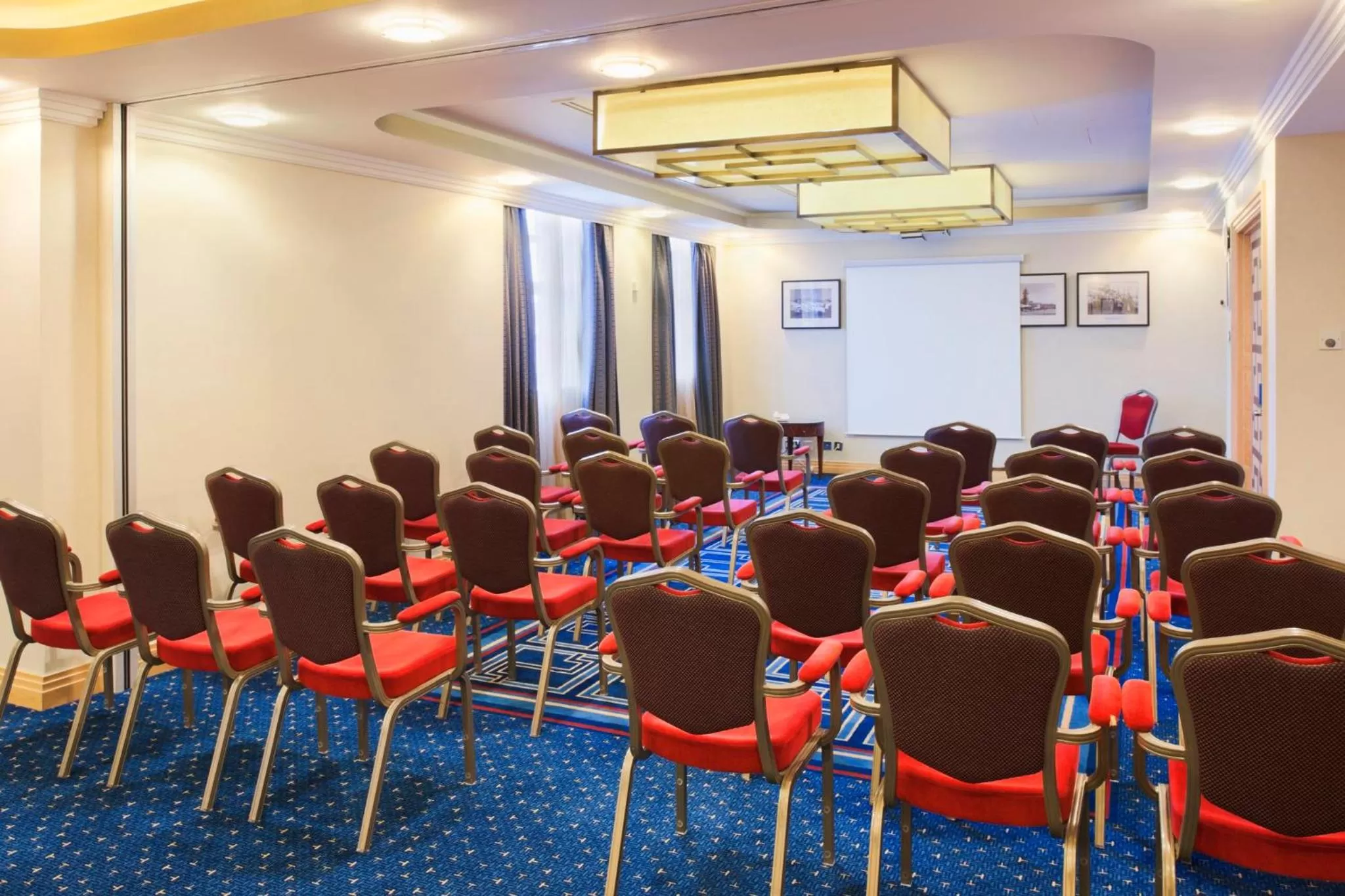Meeting/conference room in Crowne Plaza Liverpool - John Lennon Airport by IHG