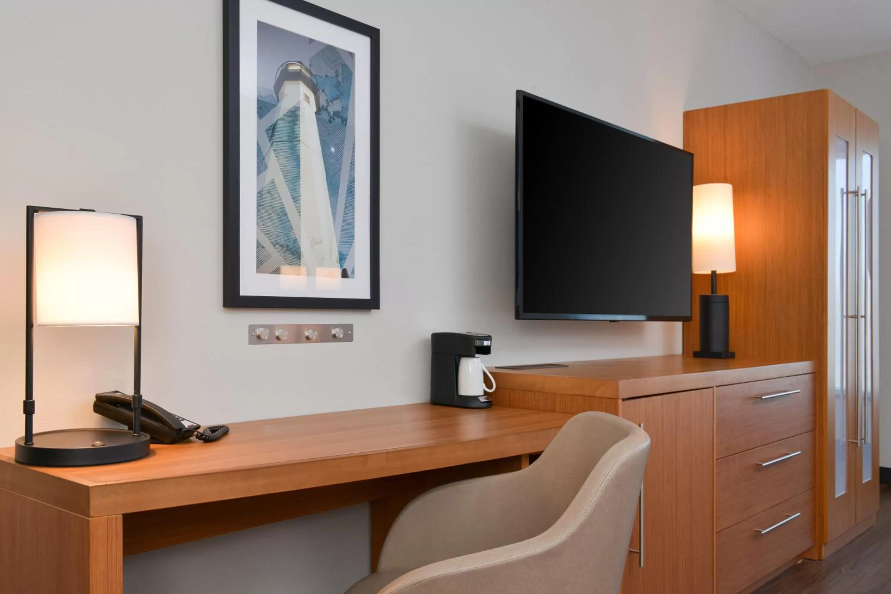 TV and multimedia in Hyatt Place Dallas/Rockwall